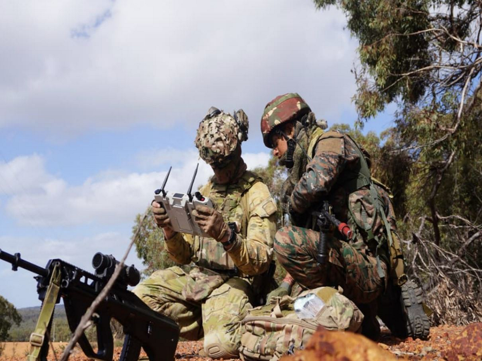 Soldiers of Indian Army and the Australian Army in an operational exercise (Photo/ @adgpi)