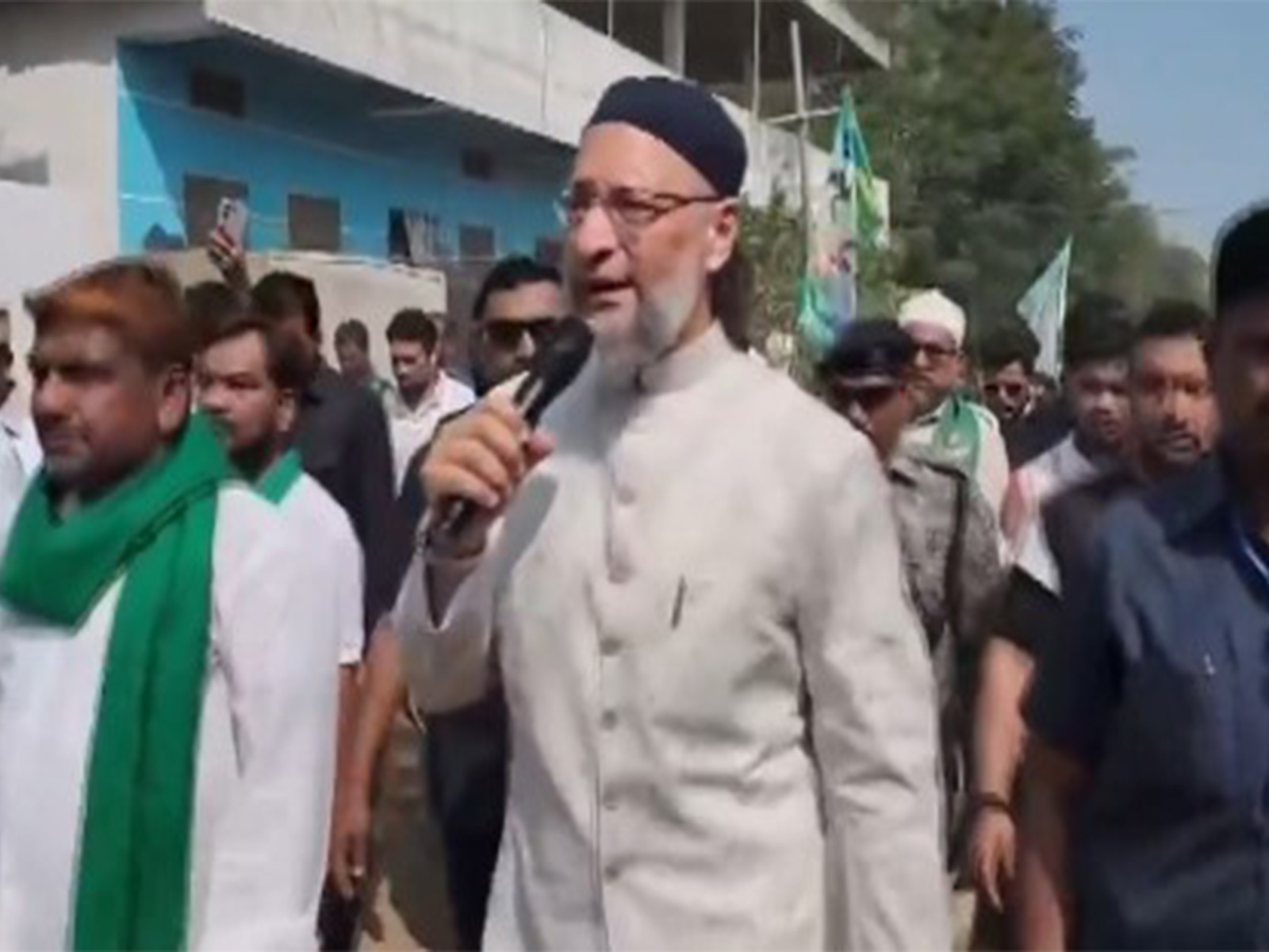 AIMIM Chief Owaisi holds door-to-door election canvassing ahead of Telangana municipal polls. (Photo/ANI) AIMIM Chief Owaisi holds door-to-door election canvassing ahead of Telangana municipal polls. (Photo/ANI)
