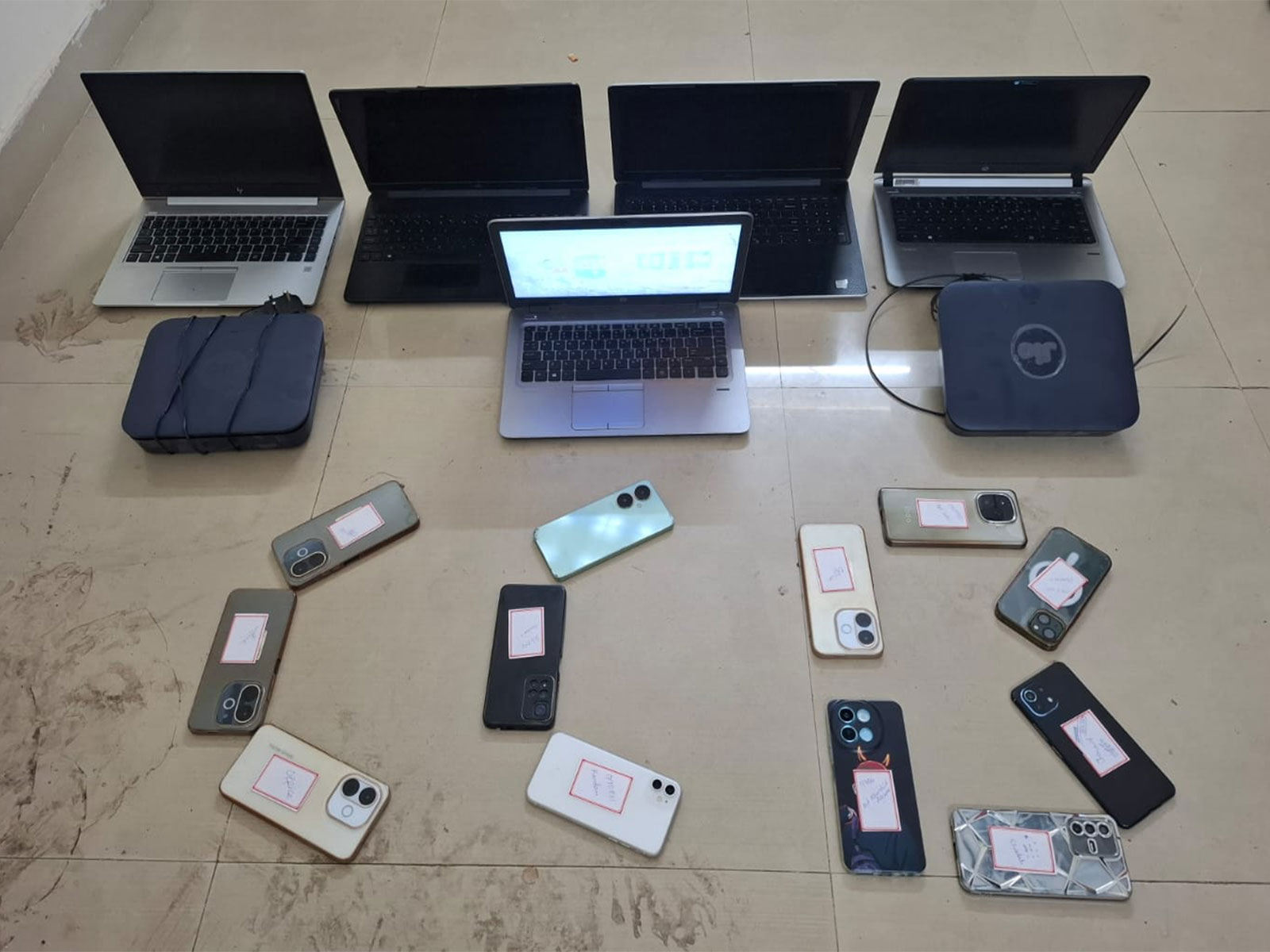 Kolkata Cyber Police bust illegal call centre posing (Photo/KolkataPolice)