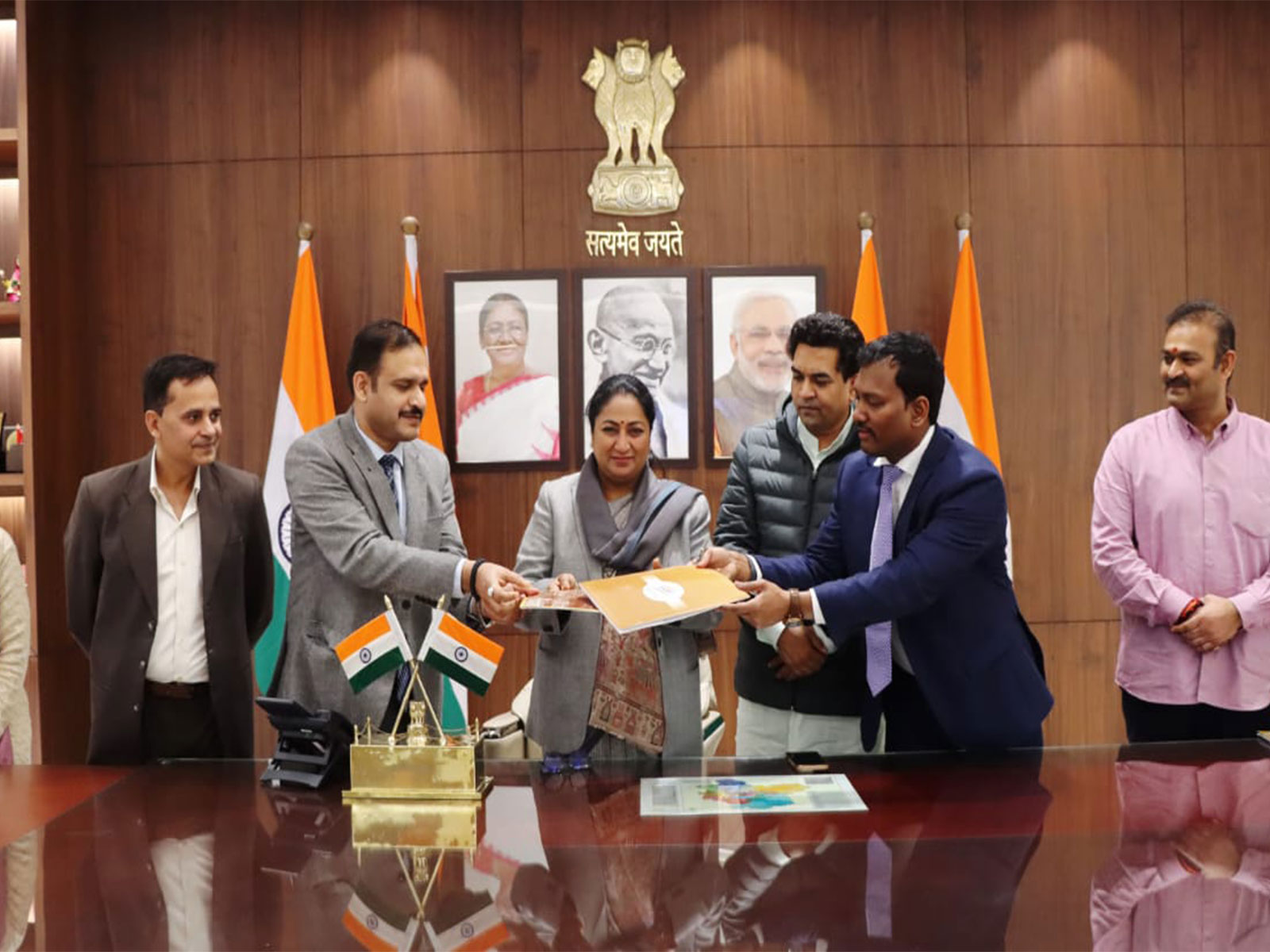MoU signed at Delhi Secretariat (Photo/ Delhi CMO)