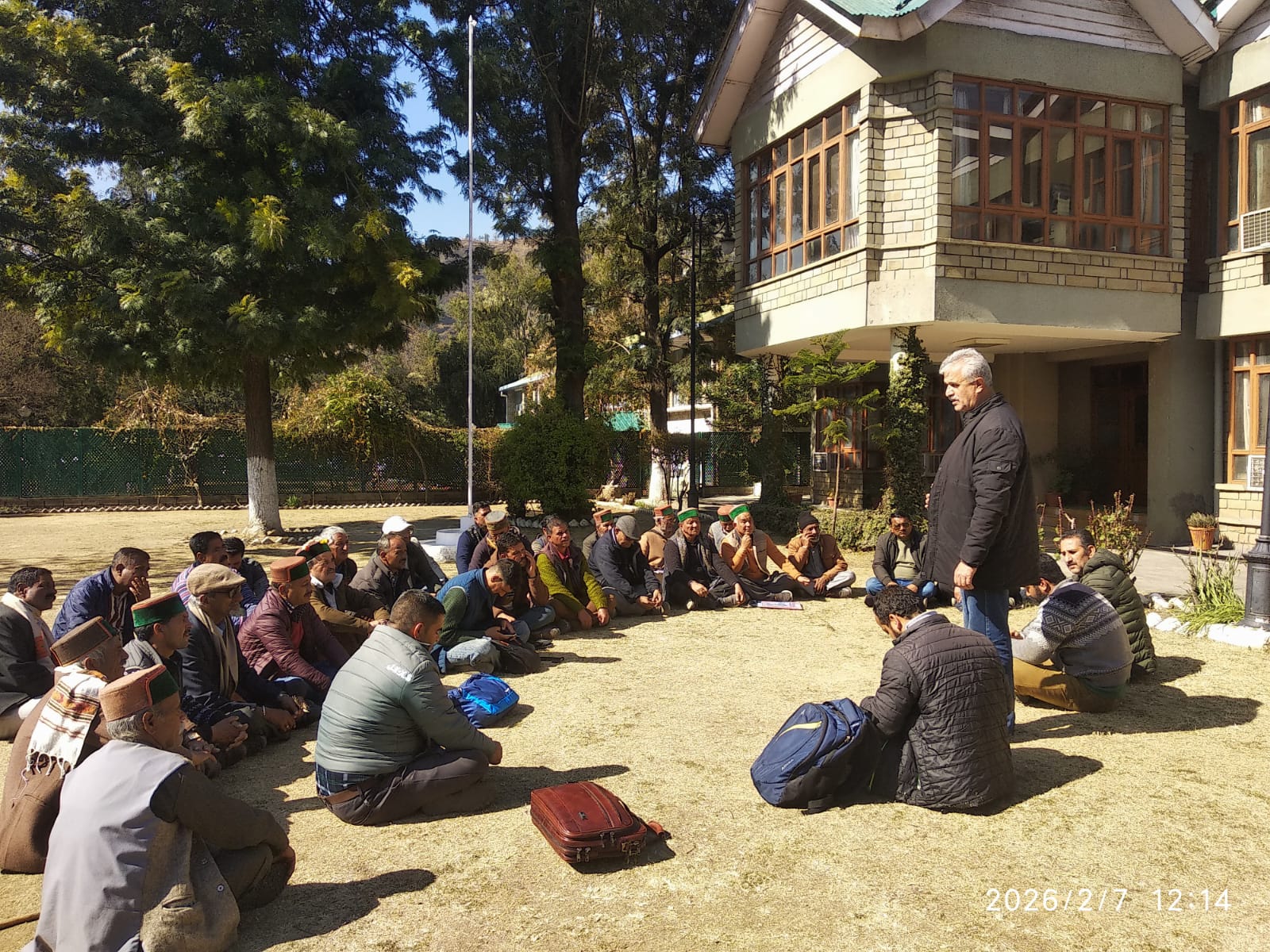 Himachal Apple Growers’ Association meeting in Rohru (Photo/ANI)