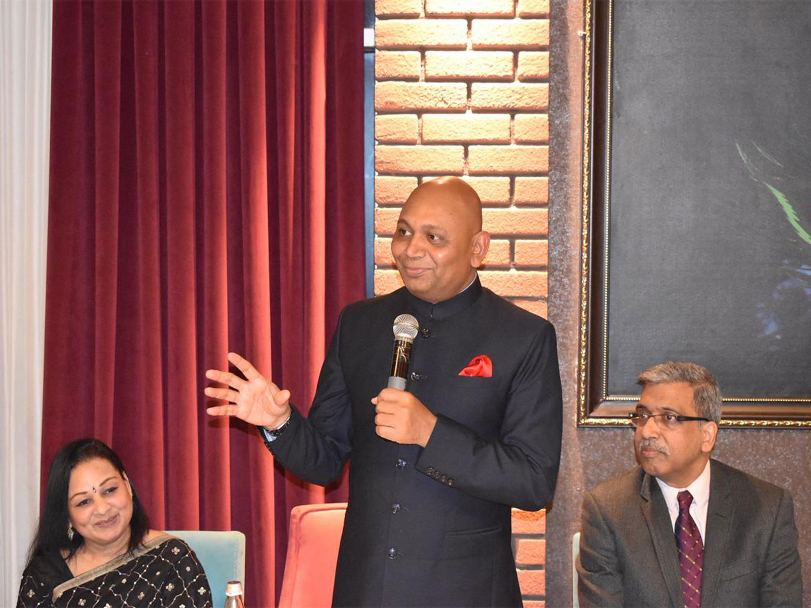 Envoy Abhay Kumar interacts with Indian diaspora in Baku (Photo/IndianEmbassyinBaku)