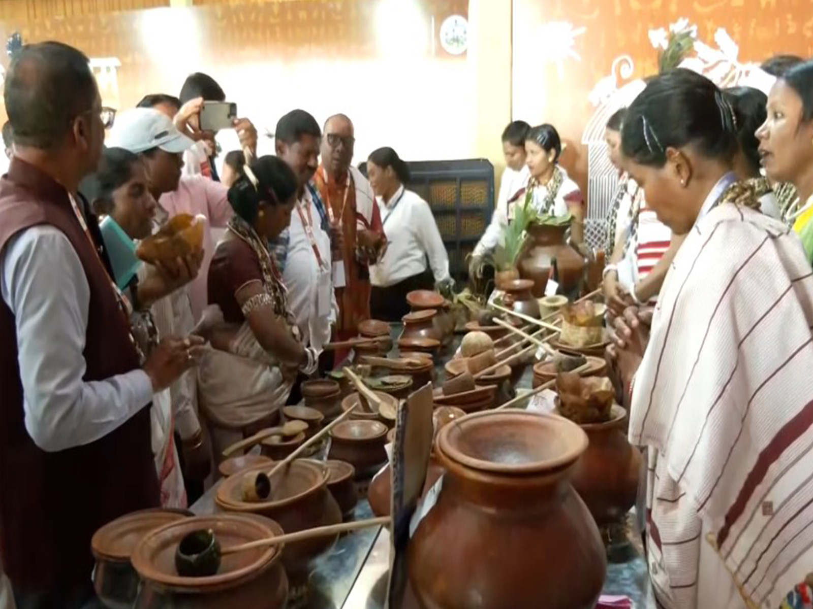 he Bastar Pandum Festival organised by the Chhattisgarh Government (Photo/ANI) he Bastar Pandum Festival organised by the Chhattisgarh Government (Photo/ANI)