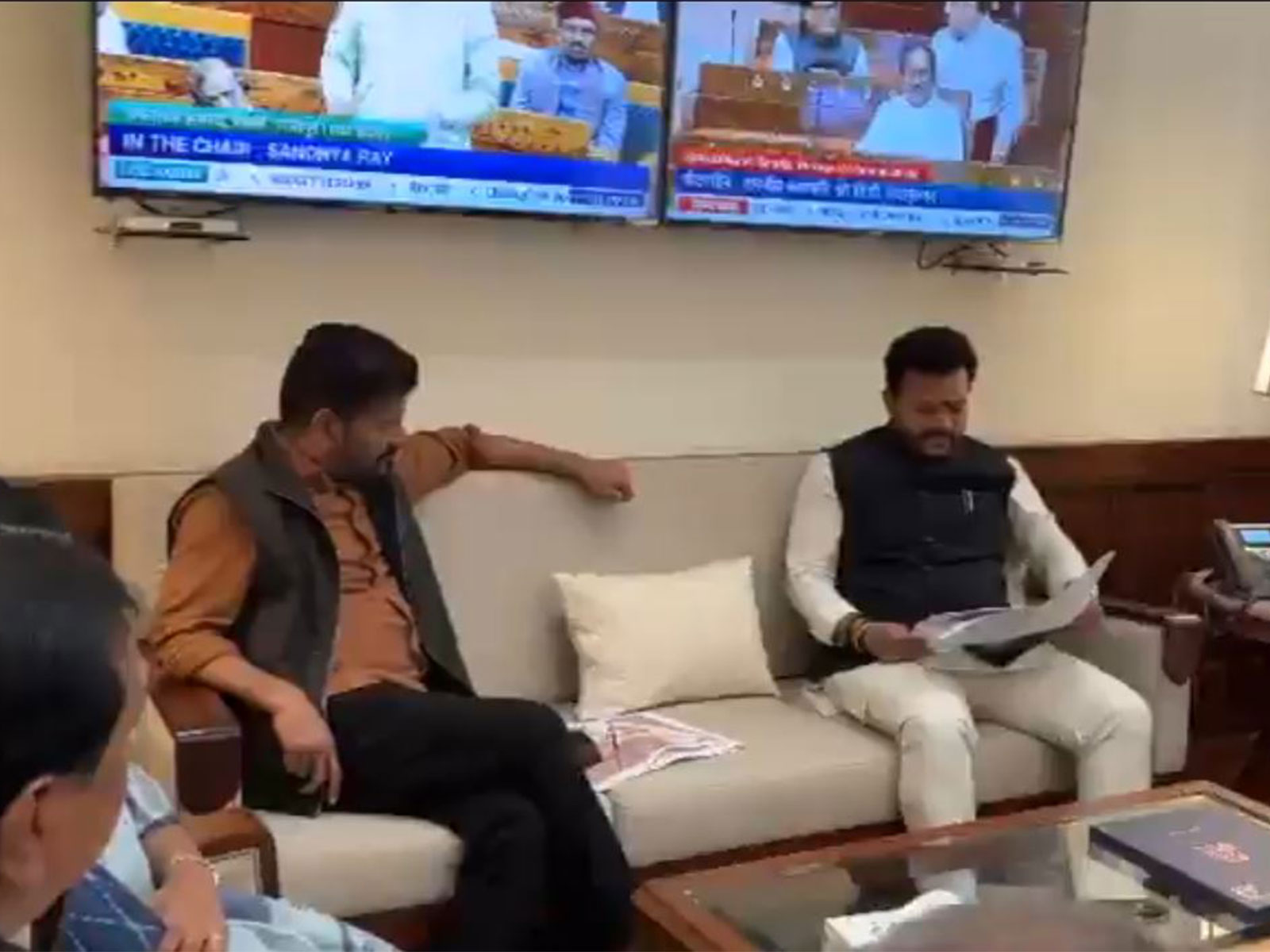Telangana CM Revanth Reddy meets Union Civil Aviation Minister K Rammohan Naidu (Photo/TelanganaPRO) Telangana CM Revanth Reddy meets Union Civil Aviation Minister K Rammohan Naidu (Photo/TelanganaPRO)
