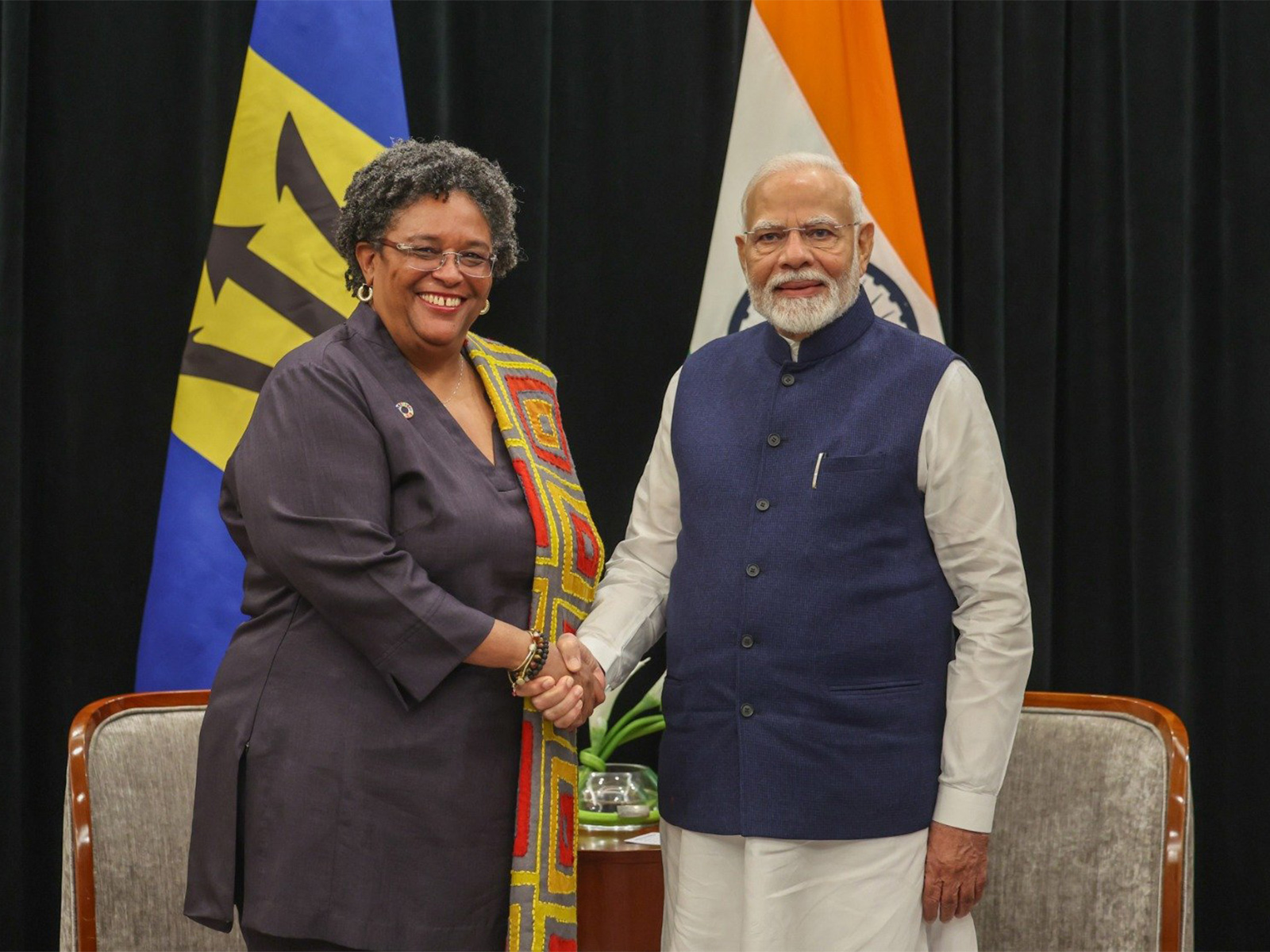 Prime Minister Narendra Modi and Barbados Prime Minister Mia Amor Mottley (Photo/X@narendramodi)
