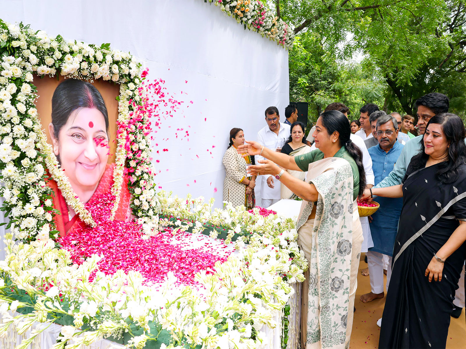 Delhi CM Rekha Gupta and BJP MP Bansuri Swaraj paid floral tribute to late Sushma Swaraj at a tree plantation event on her 6th death anniversary (File Photo/ANI)