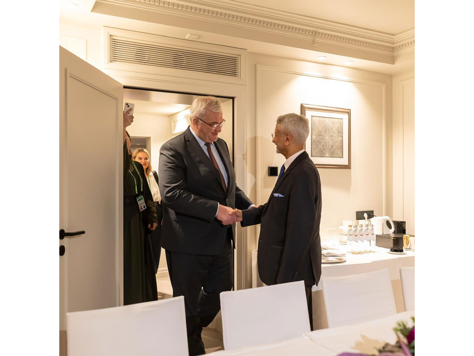 EAM S Jaishankar with Ukrainian FM Andrii Sybiha (Photo/@DrSJaishankar) EAM S Jaishankar with Ukrainian FM Andrii Sybiha (Photo/@DrSJaishankar)