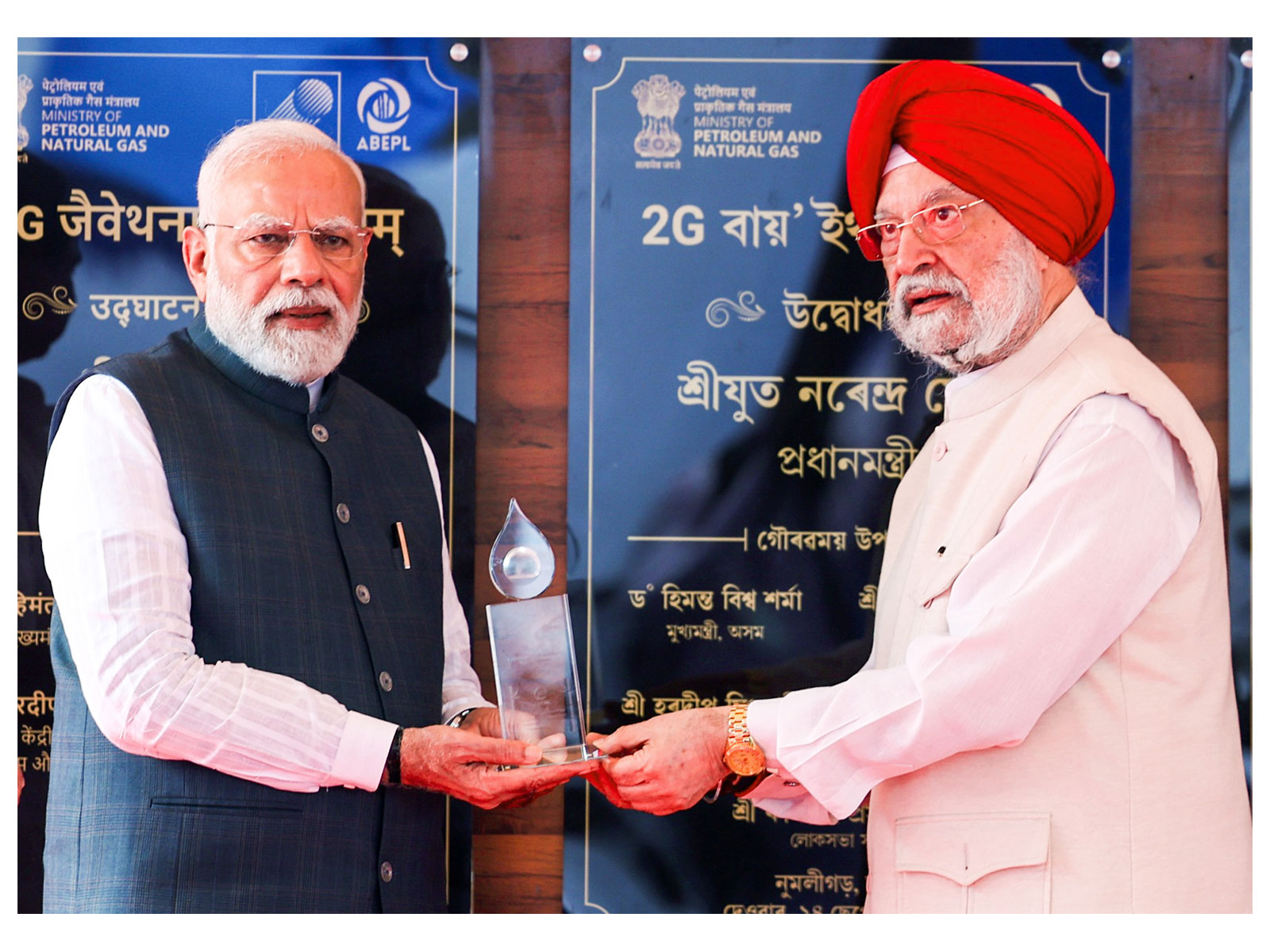 Prime Minister Narendra Modi with Union Minister of Petroleum and Natural Gas and former Diplomat Hardeep Singh Puri (File Photo/ANI)