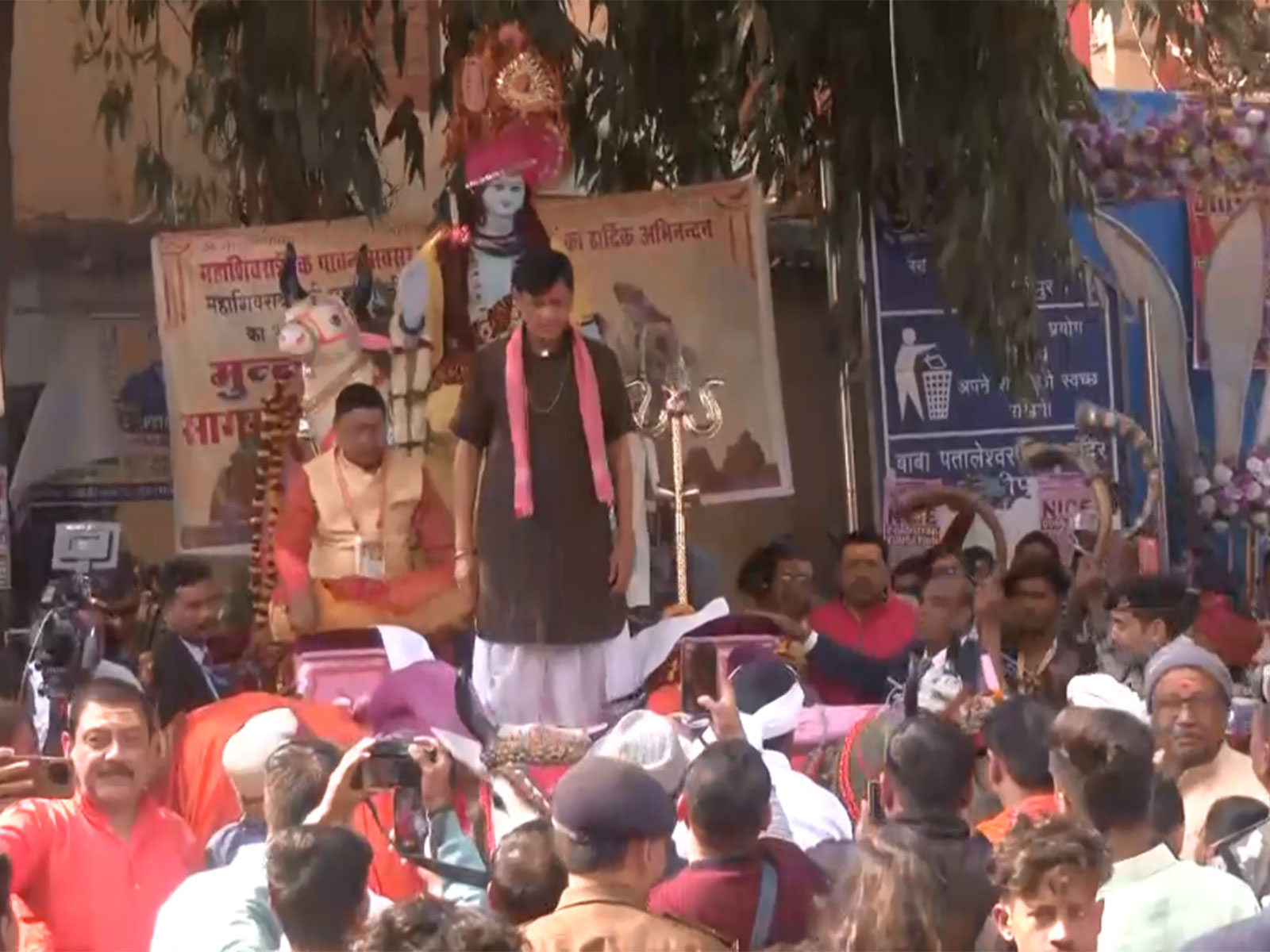 MoS Nityanand Rai participates in Shiv Baarat as Charioteer in Hajipur (Photo/ANI) MoS Nityanand Rai participates in Shiv Baarat as Charioteer in Hajipur (Photo/ANI)