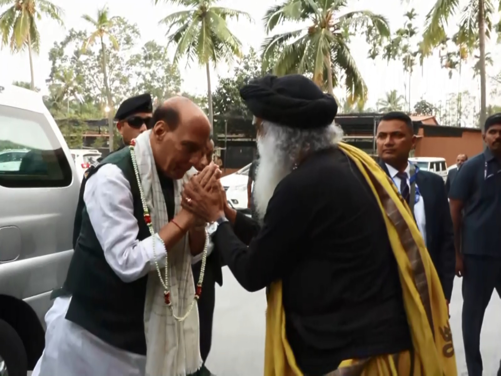 Sadguru welcomes Defence Minister Rajnath Singh at Isha Yoga Centre (Photo/ANI)