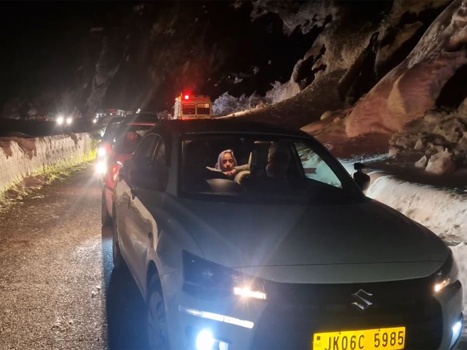 Avalanche Blocks Bhaderwah–Pathankot Road (Photo/ANI)