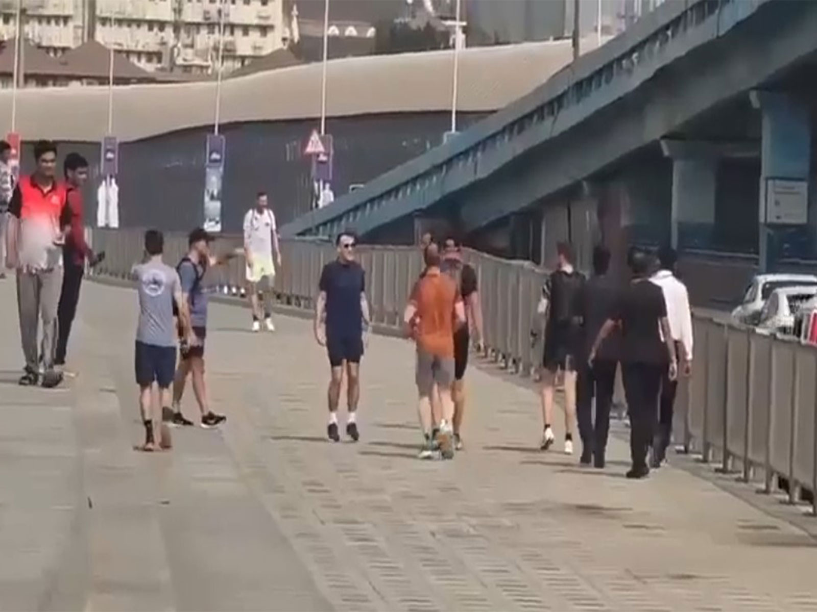 French President Macron on his morning jog in Mumbai (Photo/ANI) French President Macron on his morning jog in Mumbai (Photo/ANI)