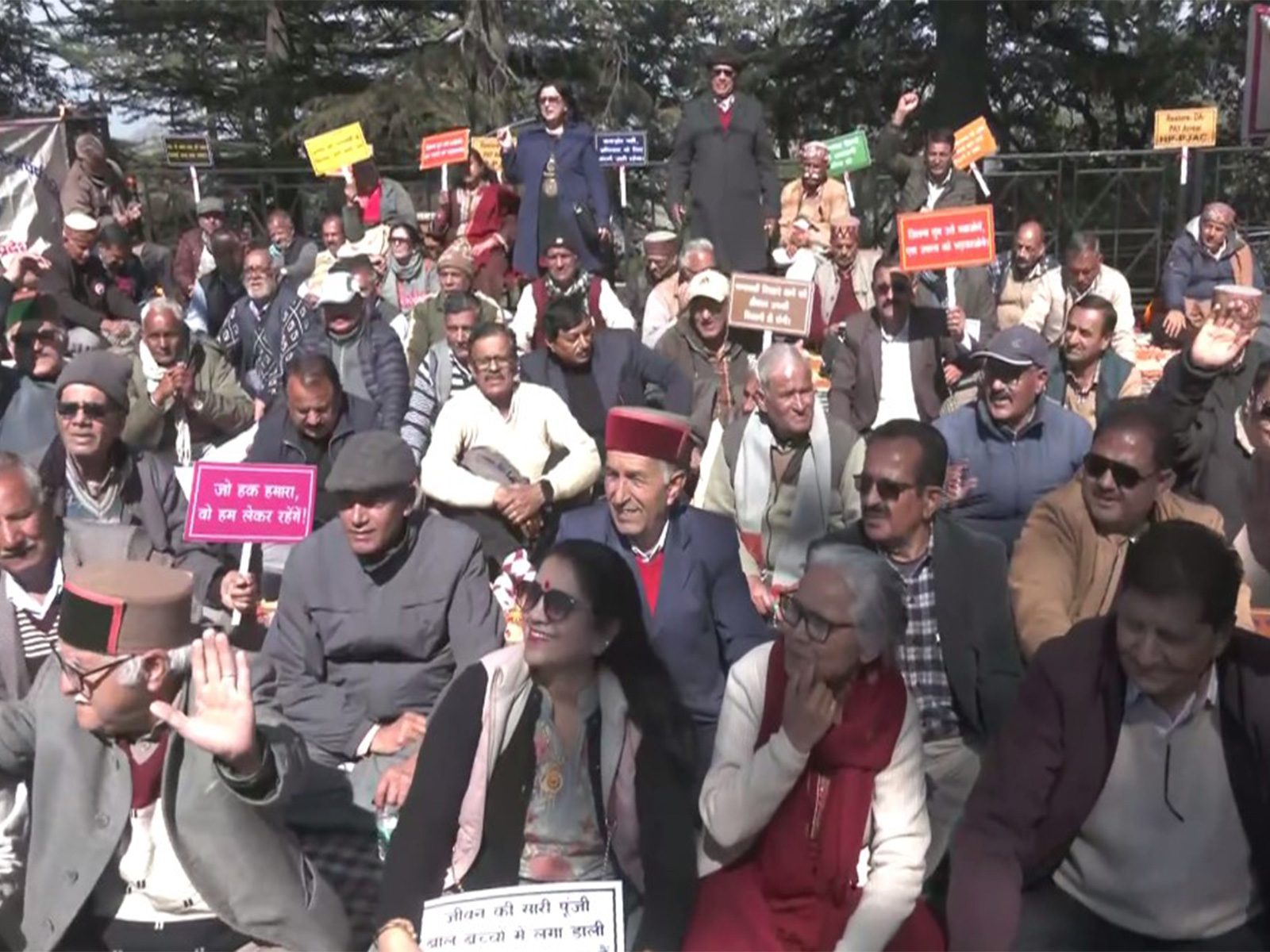 Pensioners protest in Shimla during Himachal Pradesh assembly budget session (Photo/ANI)
