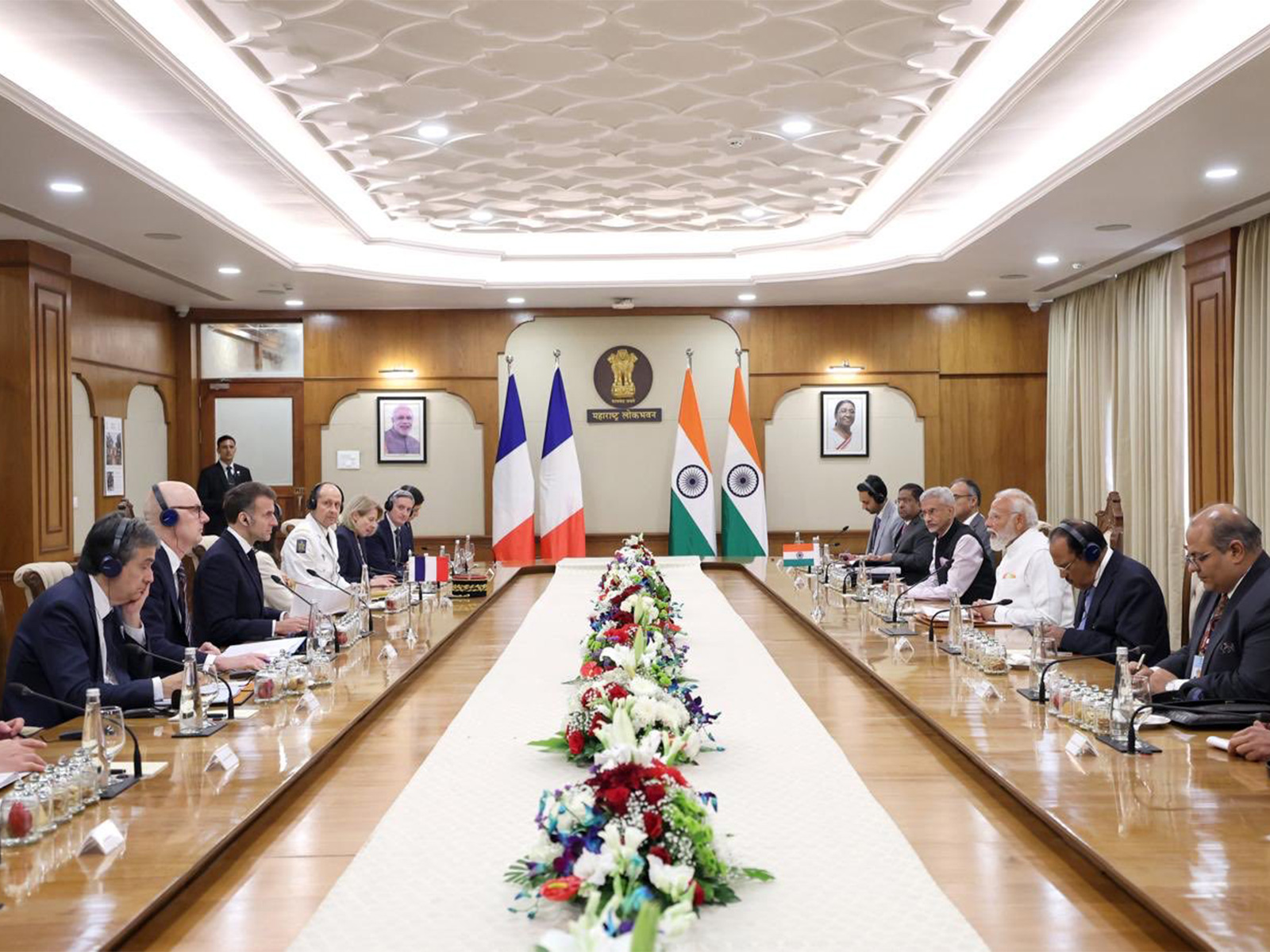French President Emmanuel Macron and Prime Minister Narendra Modi during delegation-level meeting (Photo/X@EmmanuelMacron) French President Emmanuel Macron and Prime Minister Narendra Modi during delegation-level meeting (Photo/X@EmmanuelMacron)