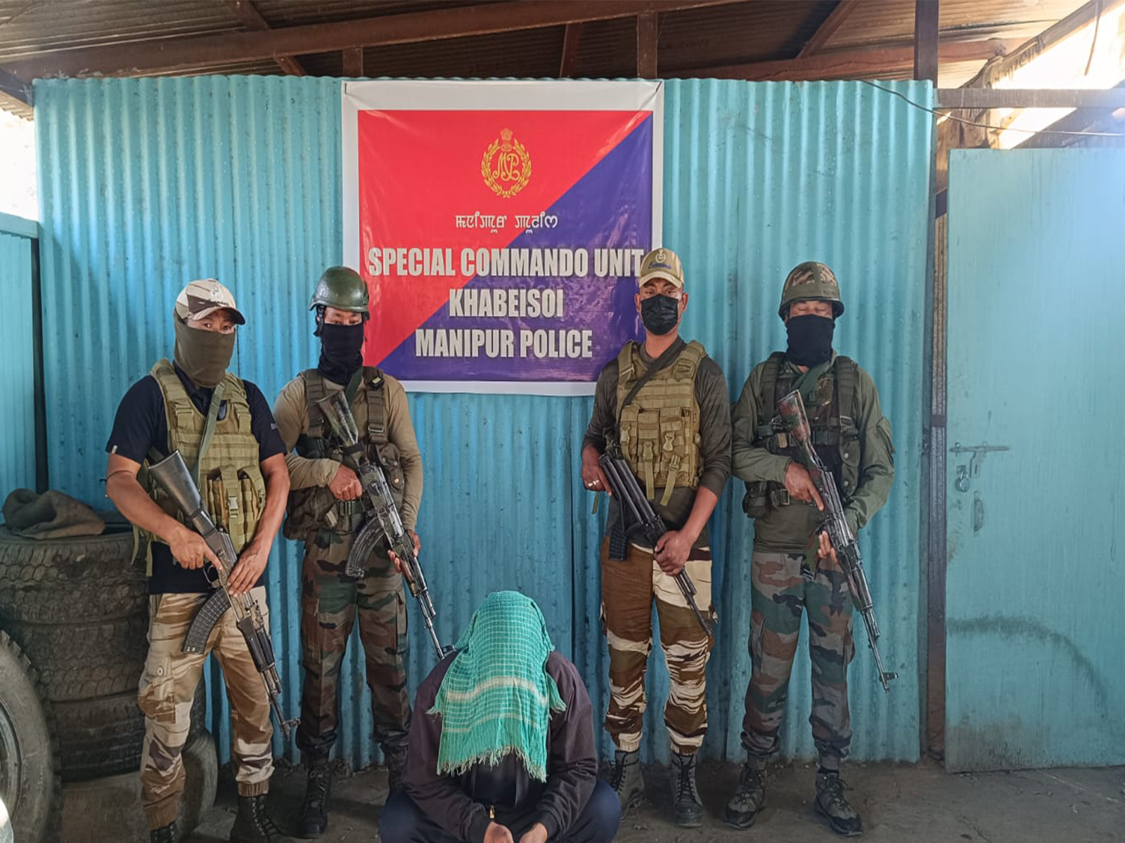 Manipur Security Forces Arrest PLA Lieutenant (Photo: @manipur_police/X) Manipur Security Forces Arrest PLA Lieutenant (Photo: @manipur_police/X)