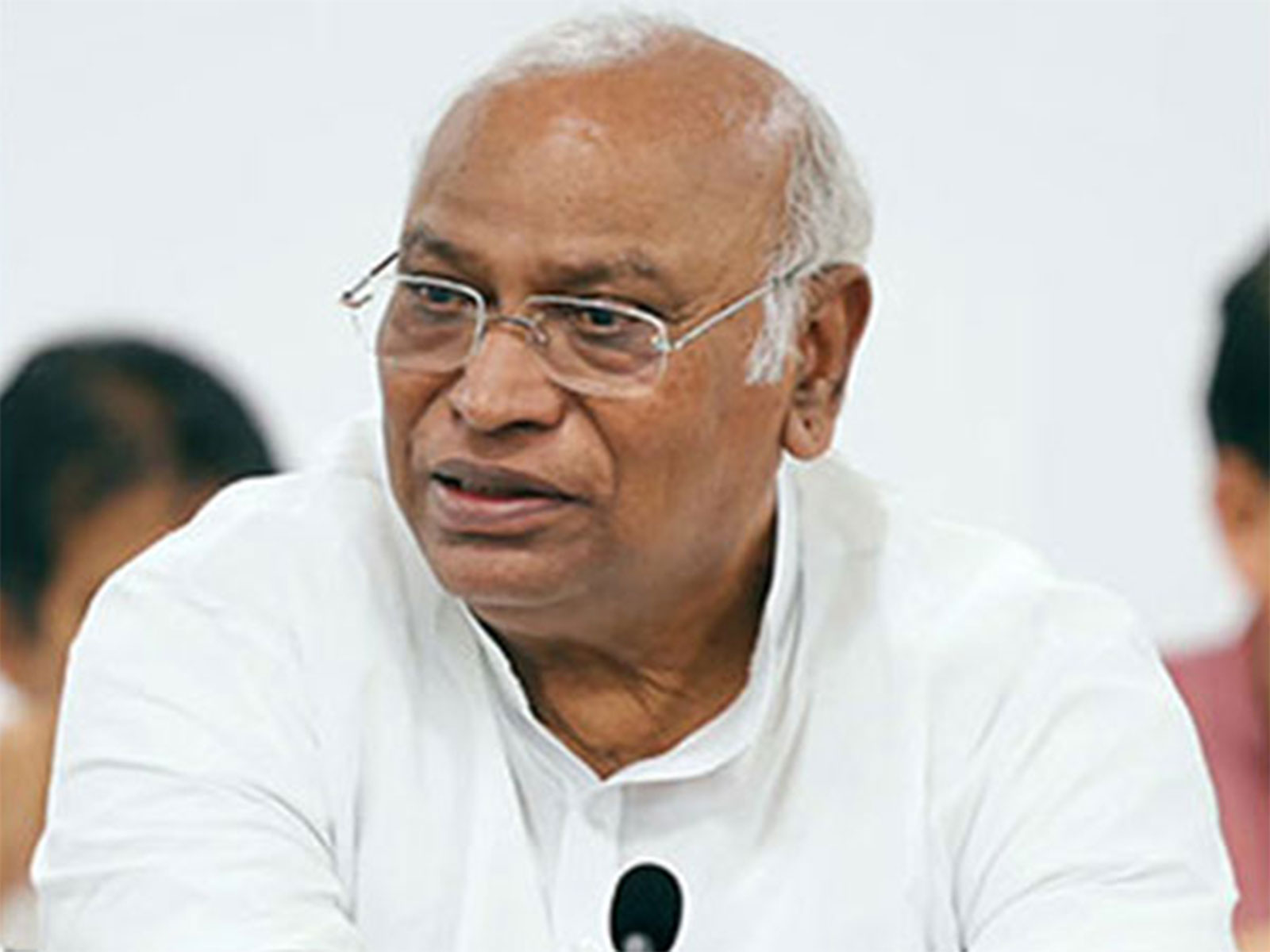 Congress President Mallikarjun Kharge (File Photo/ANI) Congress President Mallikarjun Kharge (File Photo/ANI)