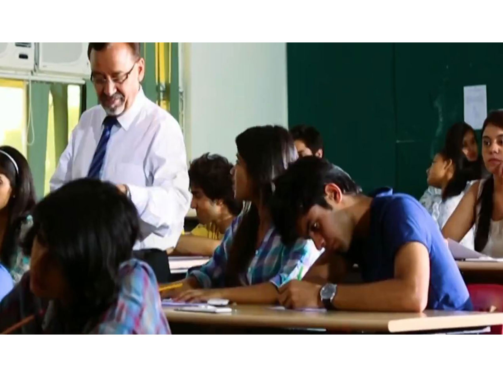 Students giving their exams (Photo: x/@narendramodi) Students giving their exams (Photo: x/@narendramodi)