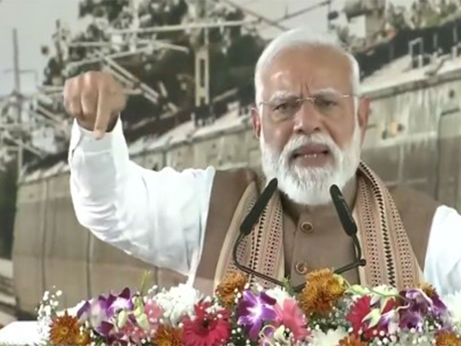 Prime Minister Narendra Modi addresses a gathering in Meerut. (Photo:Youtube/PMModi)