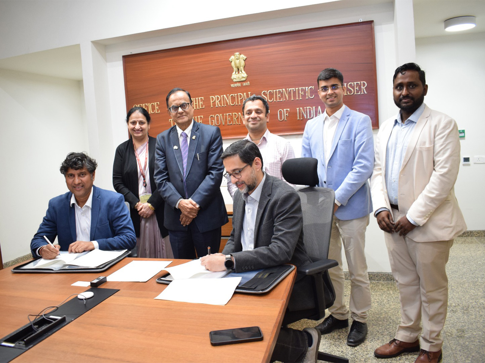 Signing of MoU between BharatGen and Sampige Semiconductors for AI chipset development. (Photo/ANI Internal)