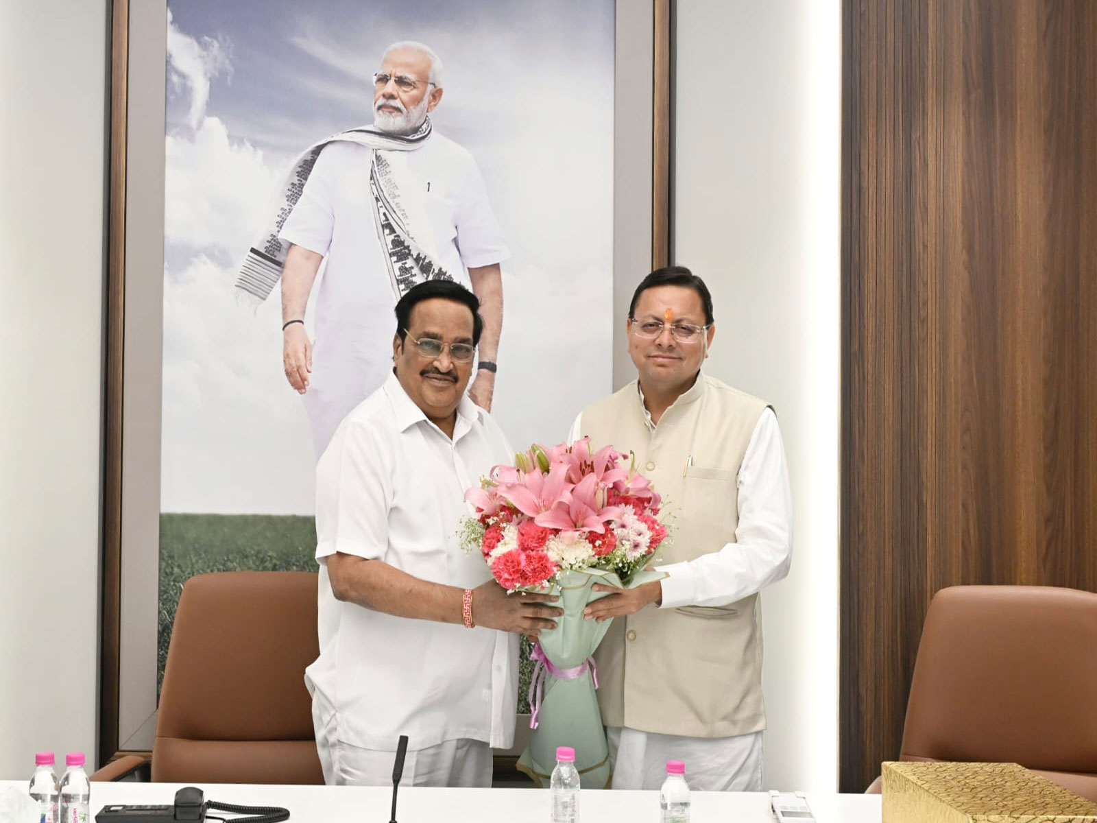 Uttarakhand Chief Minister Pushkar Singh Dhami with Union Jal Shakti Minister CR Patil in New Delhi (Photo/Uttarakhand CMO)
