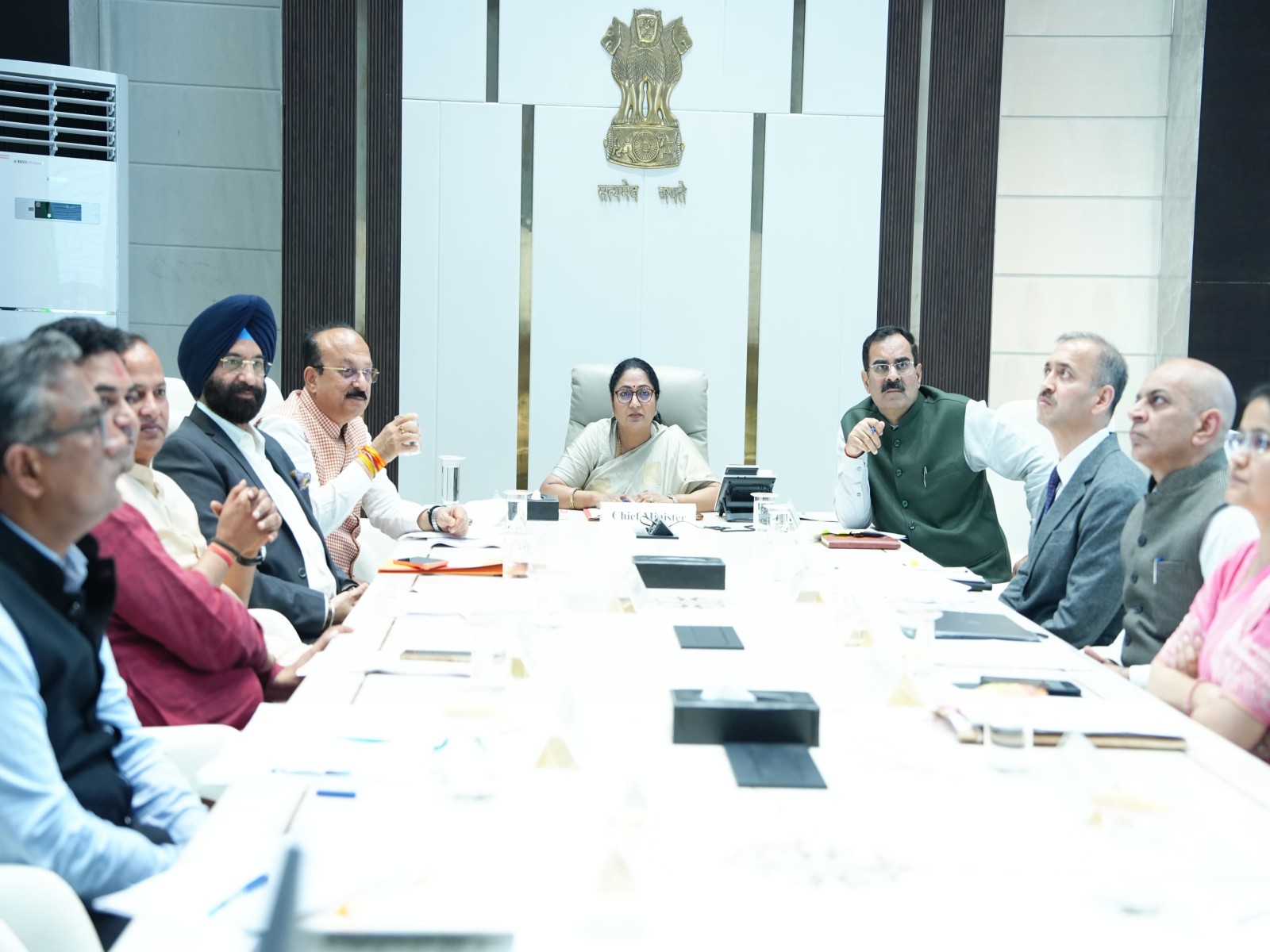 Finance Expenditure Committee meeting chaired by the CM Rekha Gupta (Photo/X@gupta_rekha) Finance Expenditure Committee meeting chaired by the CM Rekha Gupta (Photo/X@gupta_rekha)