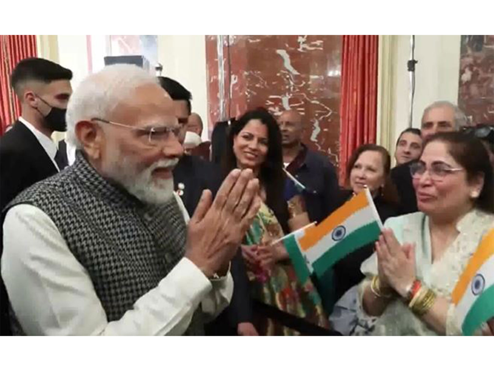 PM Modi with diaspora members (Photo/ANI)