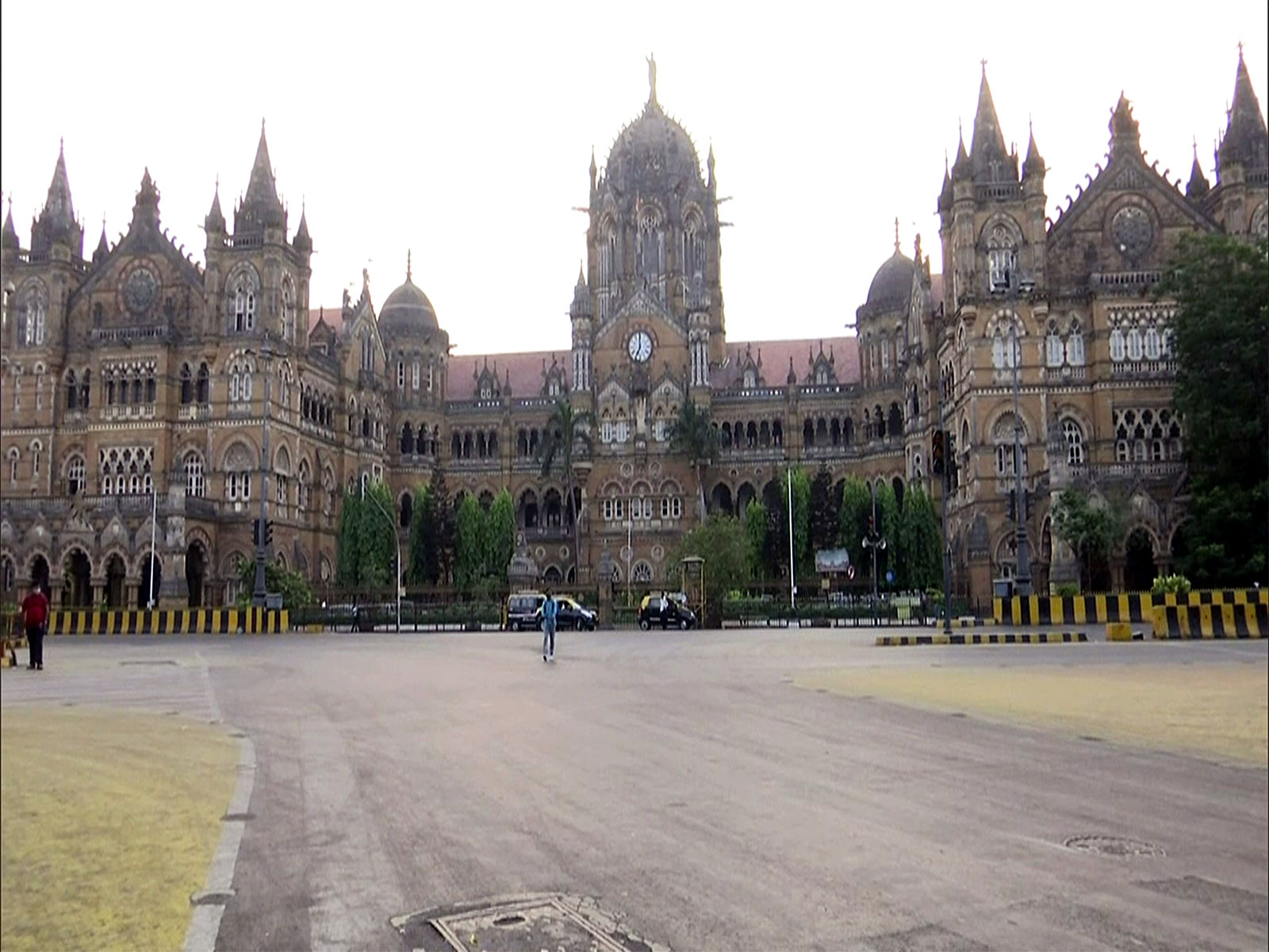 BMC unveils Rs 80,952.56 Crore budget for 2026–27. (Photo: ANI)