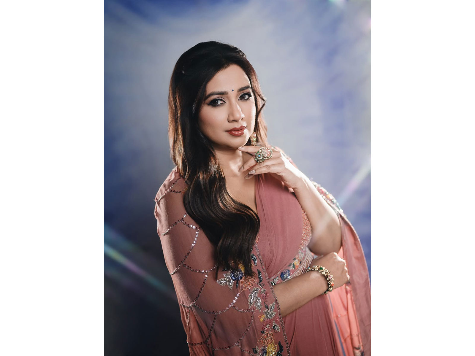 Singer Shreya Ghoshal (Image source: Instagram@shreyaghoshal)