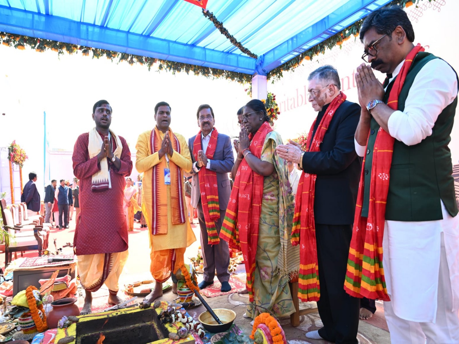President Droupadi Murmu participates in Bhoomi Pujan ceremony of Shri Jagannath temple inJamshedpur (Photo/ANI) President Droupadi Murmu participates in Bhoomi Pujan ceremony of Shri Jagannath temple inJamshedpur (Photo/ANI)