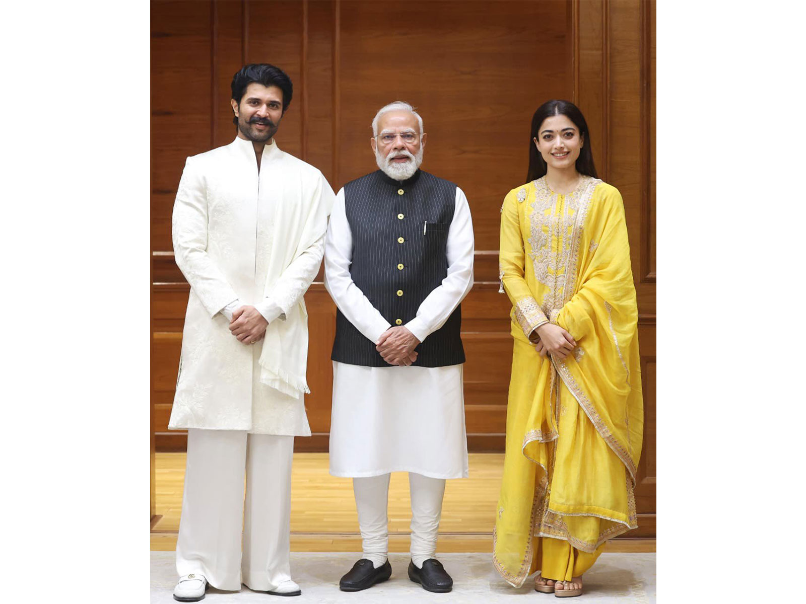 Vijay Deverakonda and Rashmika Mandanna with Prime Minister Narendra Modi (Photo/Instagram@anamikakhanna.in)