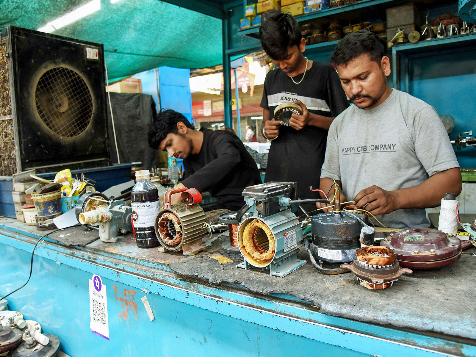 A mechanic repair shop in Nagpur (File Photo/ANI); Inline Image: Prasoon Sharma (Photo/ANI)