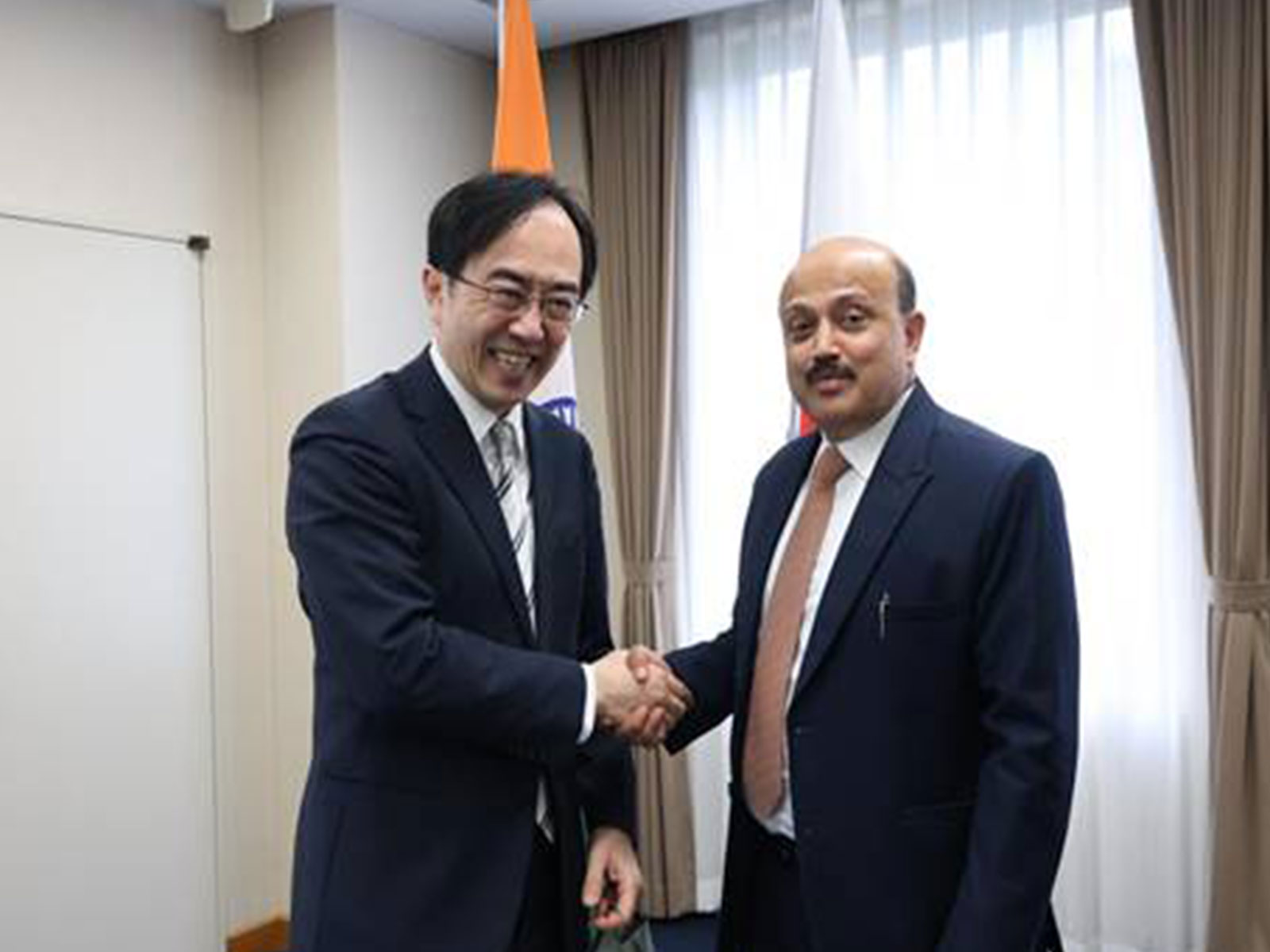Commerce Secretary Rajesh Agrawal with Sr. Deputy Minister, MoFA, Japan (Photo/PIB) Commerce Secretary Rajesh Agrawal with Sr. Deputy Minister, MoFA, Japan (Photo/PIB)