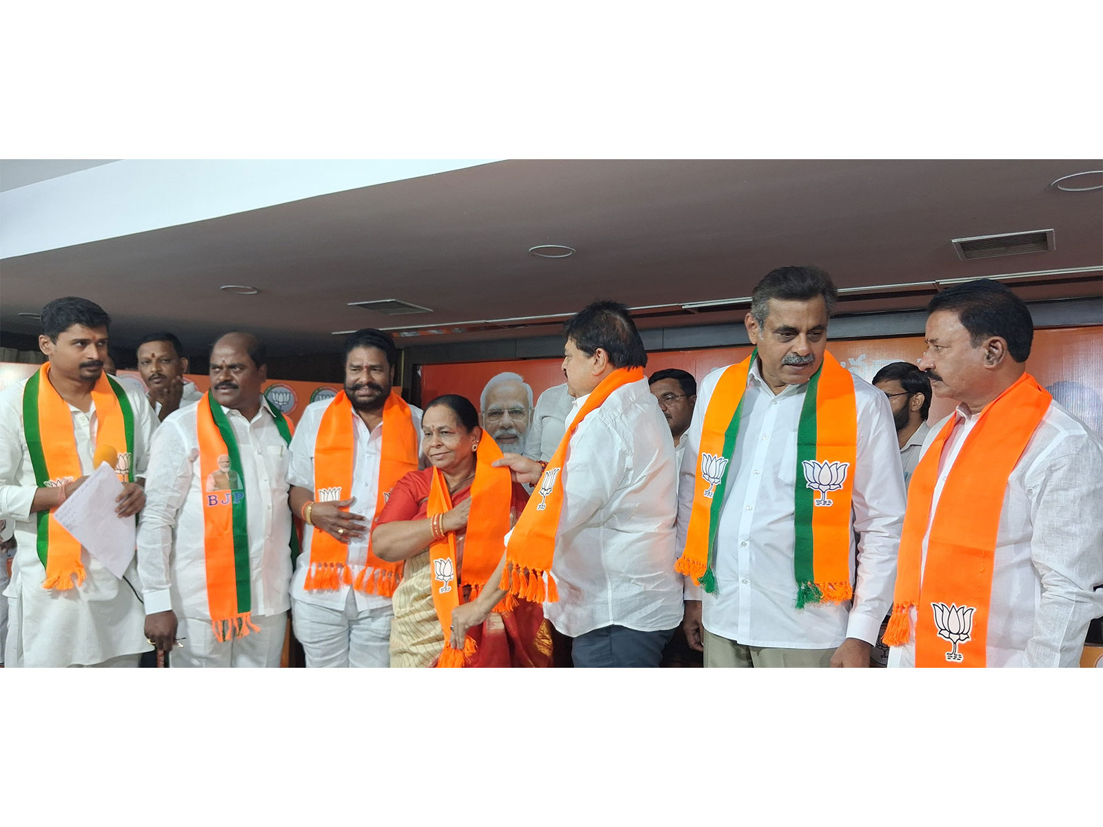 Jillelaguda BRS Party Ex-Corporator Mekala Vijayalakshmi Ravinder Reddy (Photo/ANI)