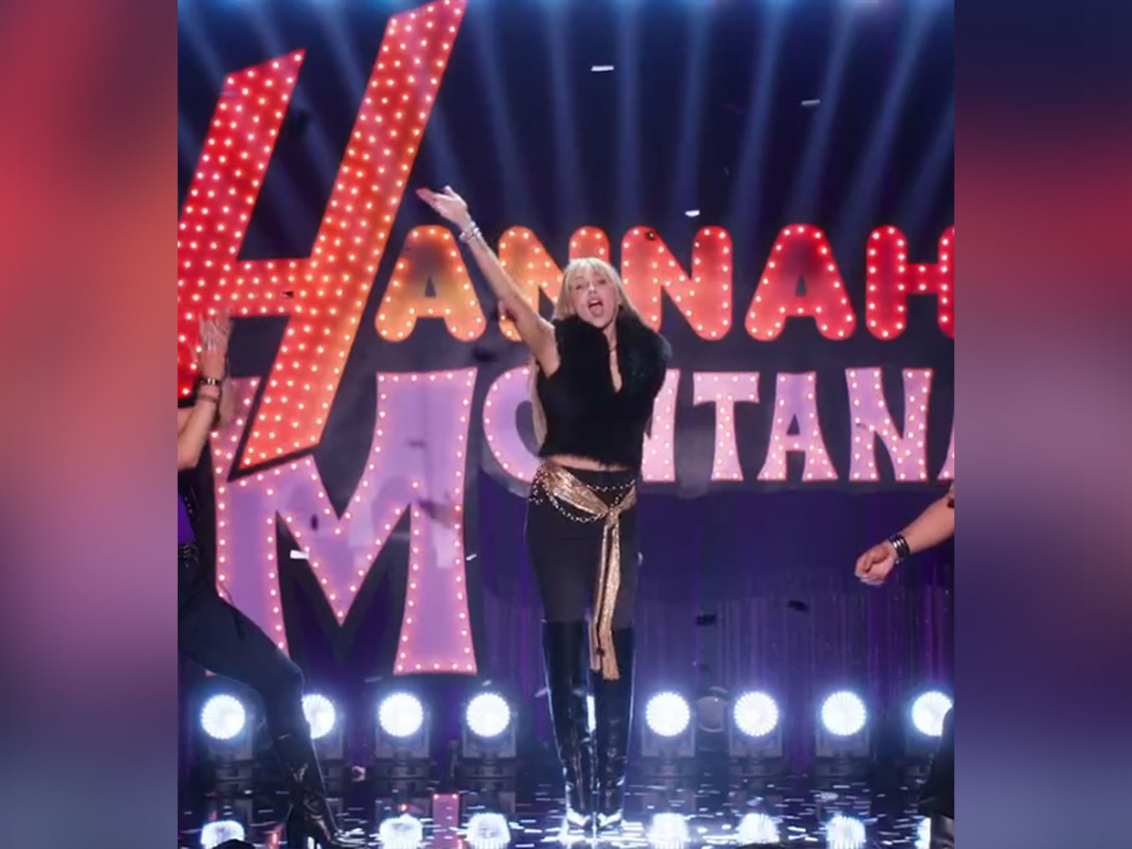 Miley Cyrus returns as Hannah Montana in Anniversary Special