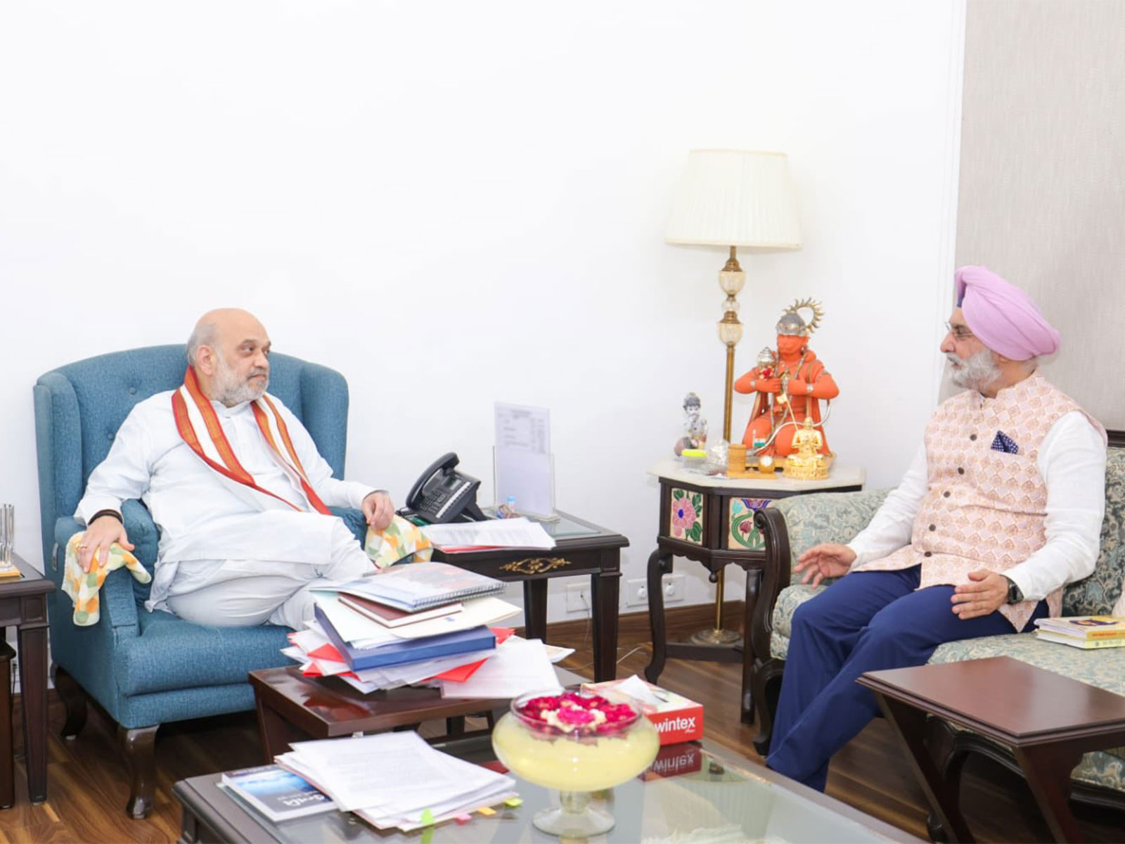 Union Home Minister Amit Shah with Lieutenant Governor of Delhi Taranjit Singh (Photo/@SandhuTaranjitS) Union Home Minister Amit Shah with Lieutenant Governor of Delhi Taranjit Singh (Photo/@SandhuTaranjitS)