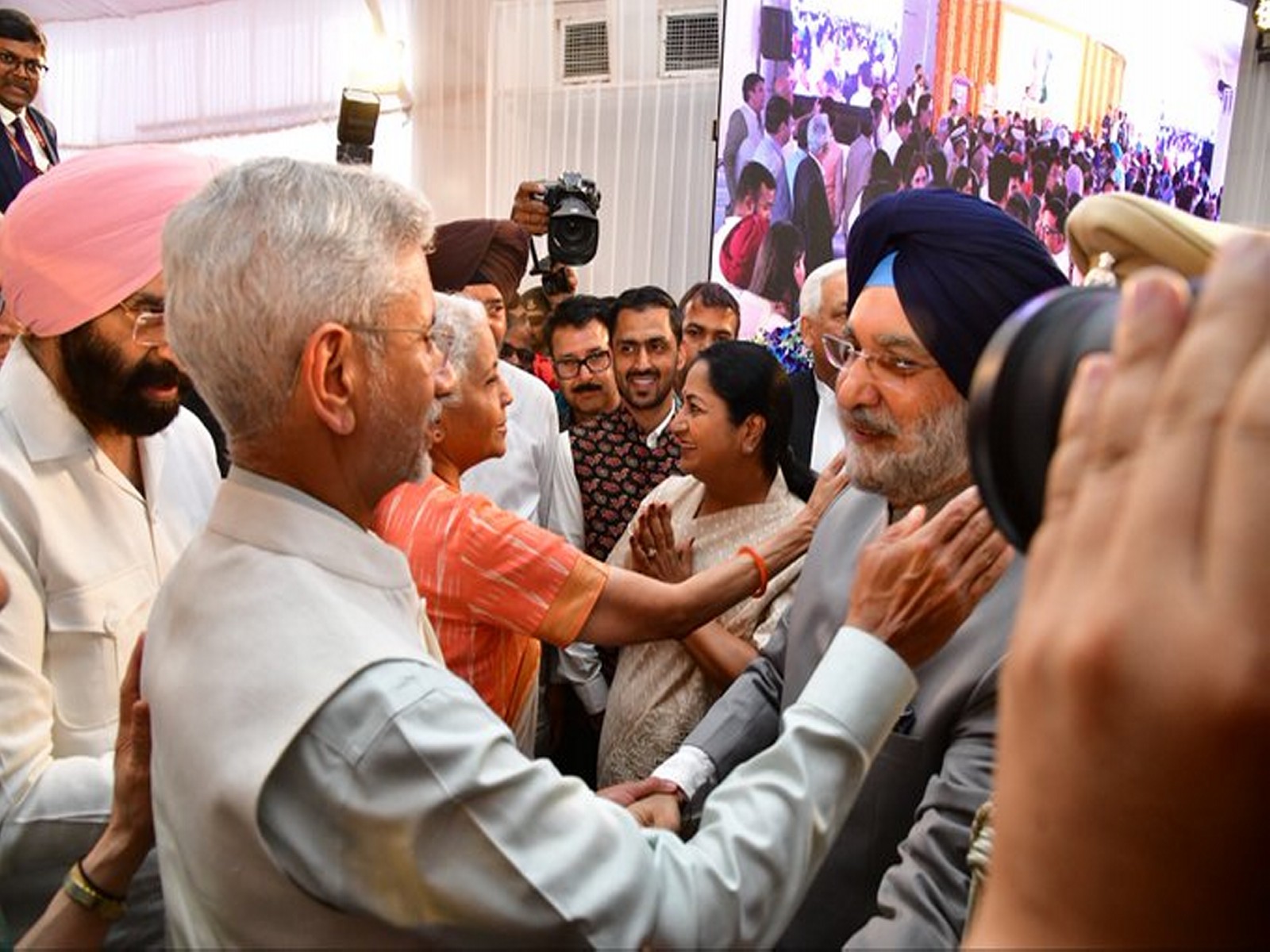 Jaishankar congratulates Delhi LG Sandhu (Photo/X@DrSJaishankar)
