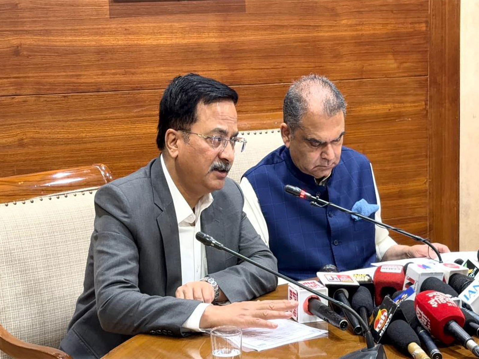 Mr. Anurag Yadav, CEO, Livasa Hospitals at a Press Conference along with Hon’ble Cabinet Minister Mr. Sanjeev Arora