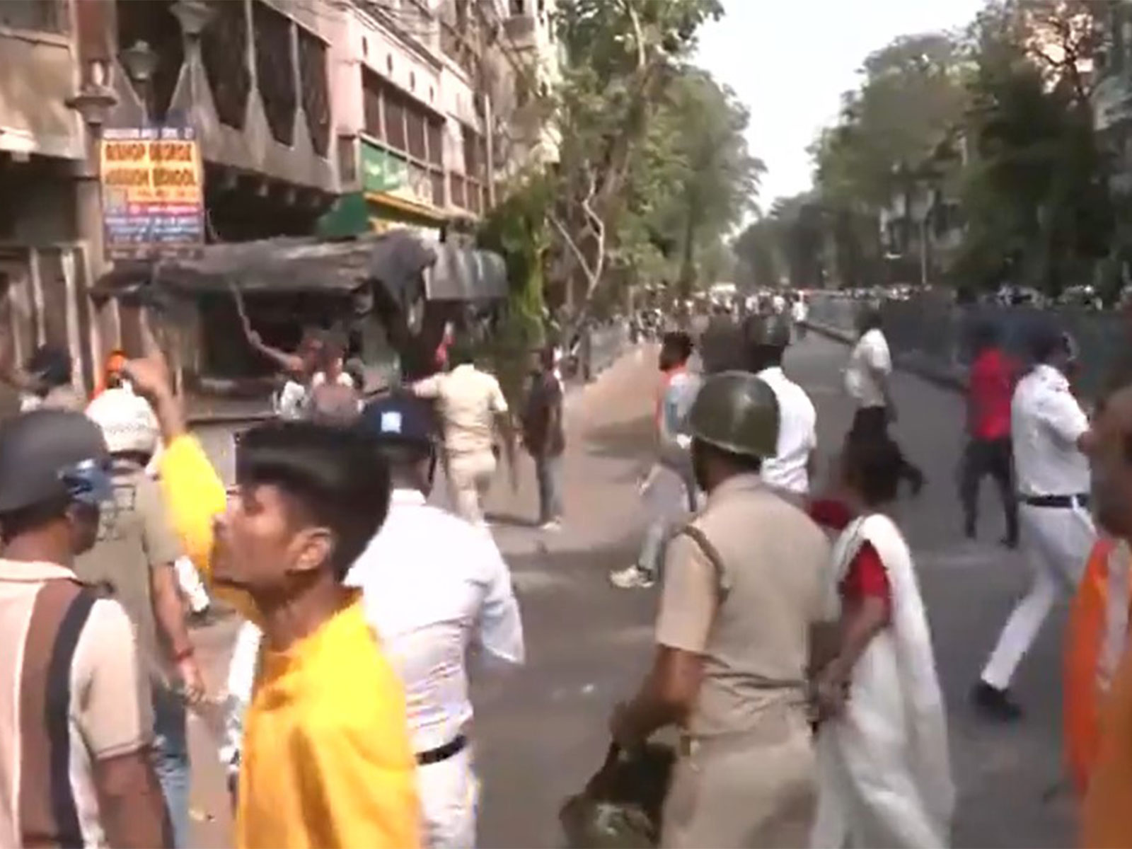 Visual from the clash between TMC and BJP in Girish Park (Photo/ANI)
