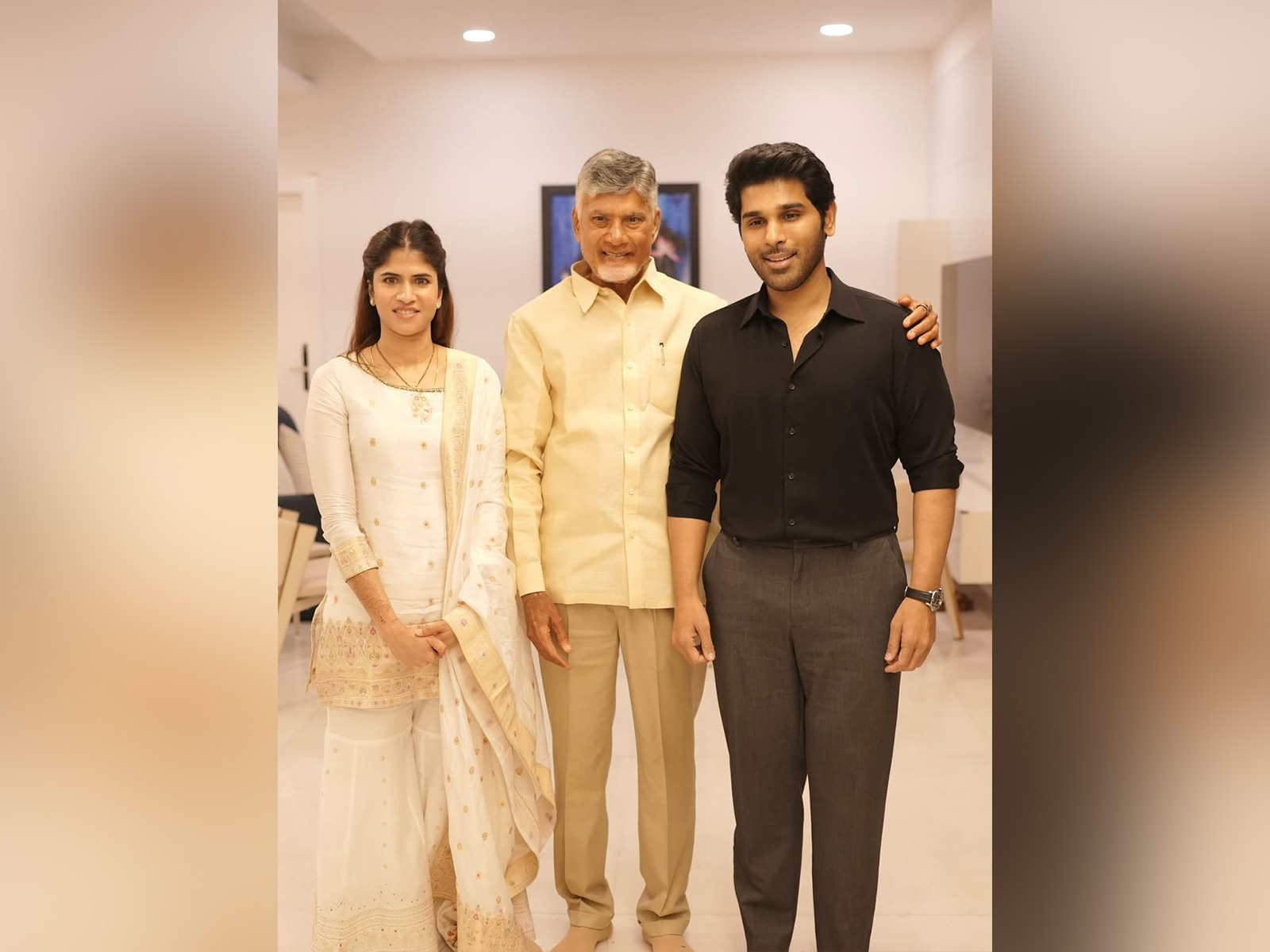 Allu Sirish and wife with Chandrababu Naidu (Photo/instagram/@allusirish) Allu Sirish and wife with Chandrababu Naidu (Photo/instagram/@allusirish)
