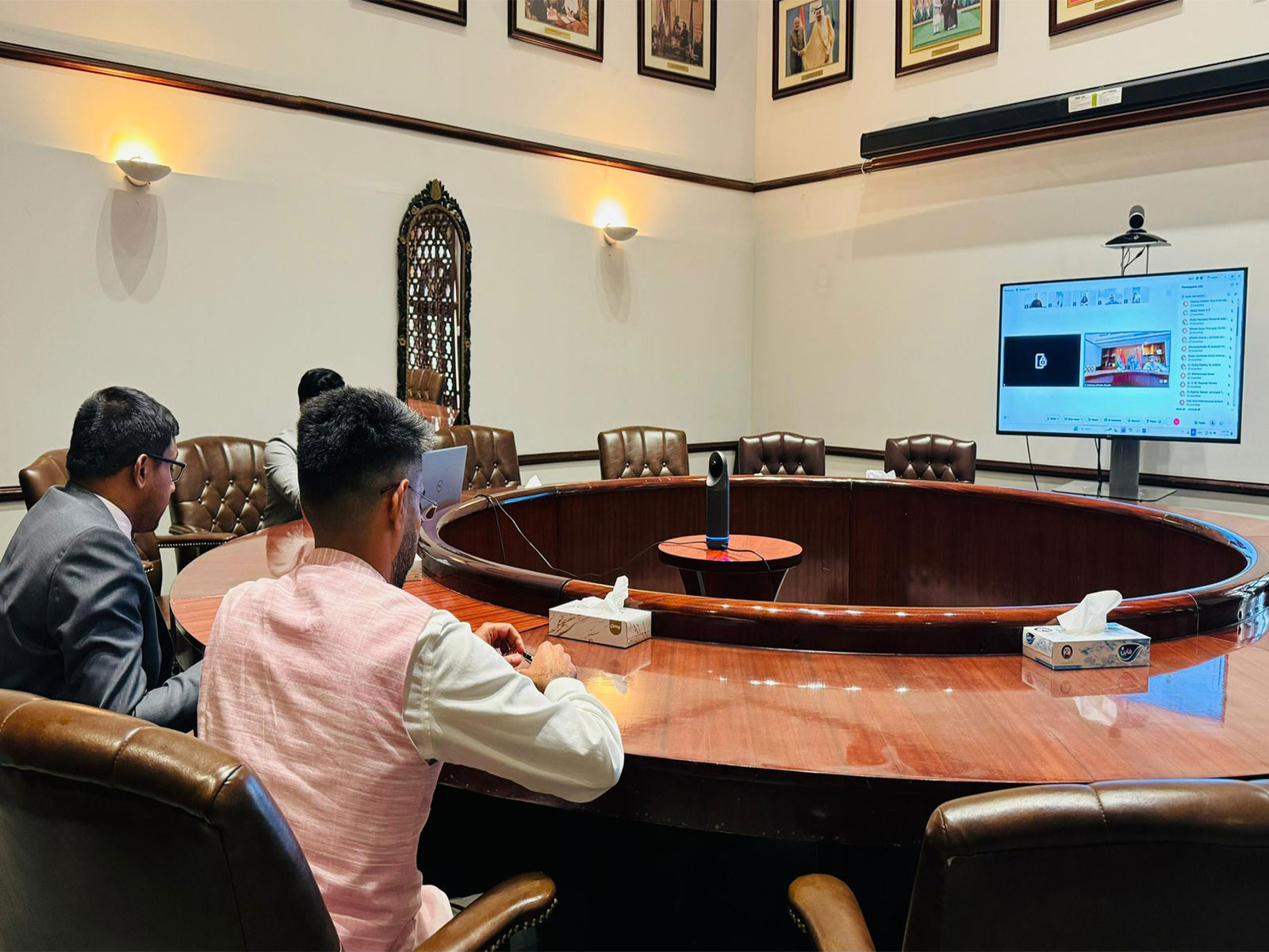 Abu Mathen George, Deputy Chief of Mission in the Embassy of India in Riyadh in meeting with CBSE school principals (Photo: X@IndianEmbRiyadh) Abu Mathen George, Deputy Chief of Mission in the Embassy of India in Riyadh in meeting with CBSE school principals (Photo: X@IndianEmbRiyadh)
