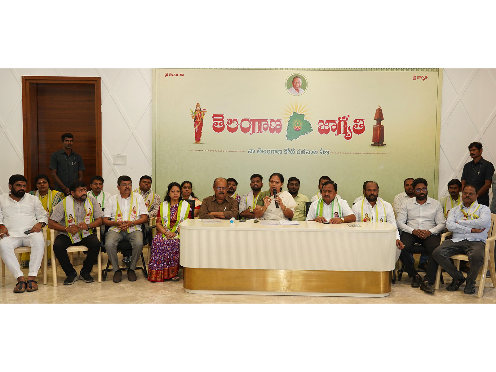 K Kavita slams Hydra Project commissioner (Photo/Telangana Jagruthi official) K Kavita slams Hydra Project commissioner (Photo/Telangana Jagruthi official)