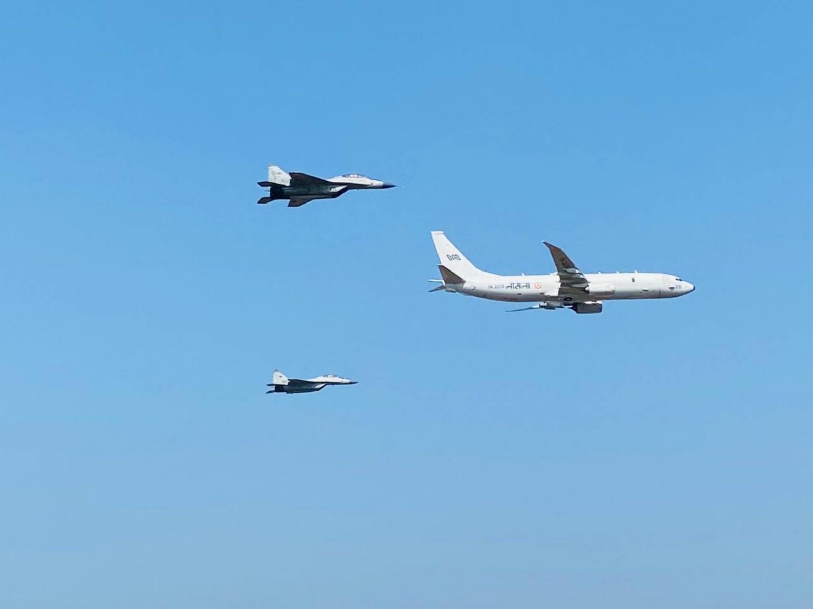 Indian Navy P-8I Poseidon aircraft in formation with MiG-29K fighter jets (File Photo/ PIB) 