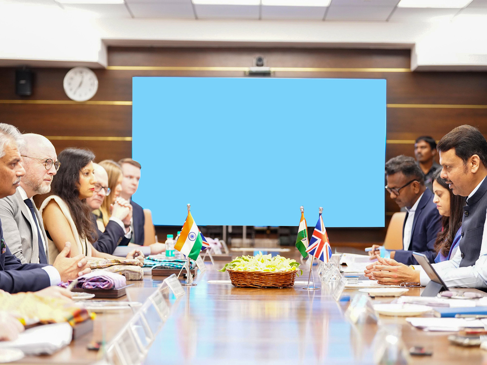 Maharashtra CM Fadnavis meets UK Parliamentary Delegation (Photo/X@Dev_Fadnavis)