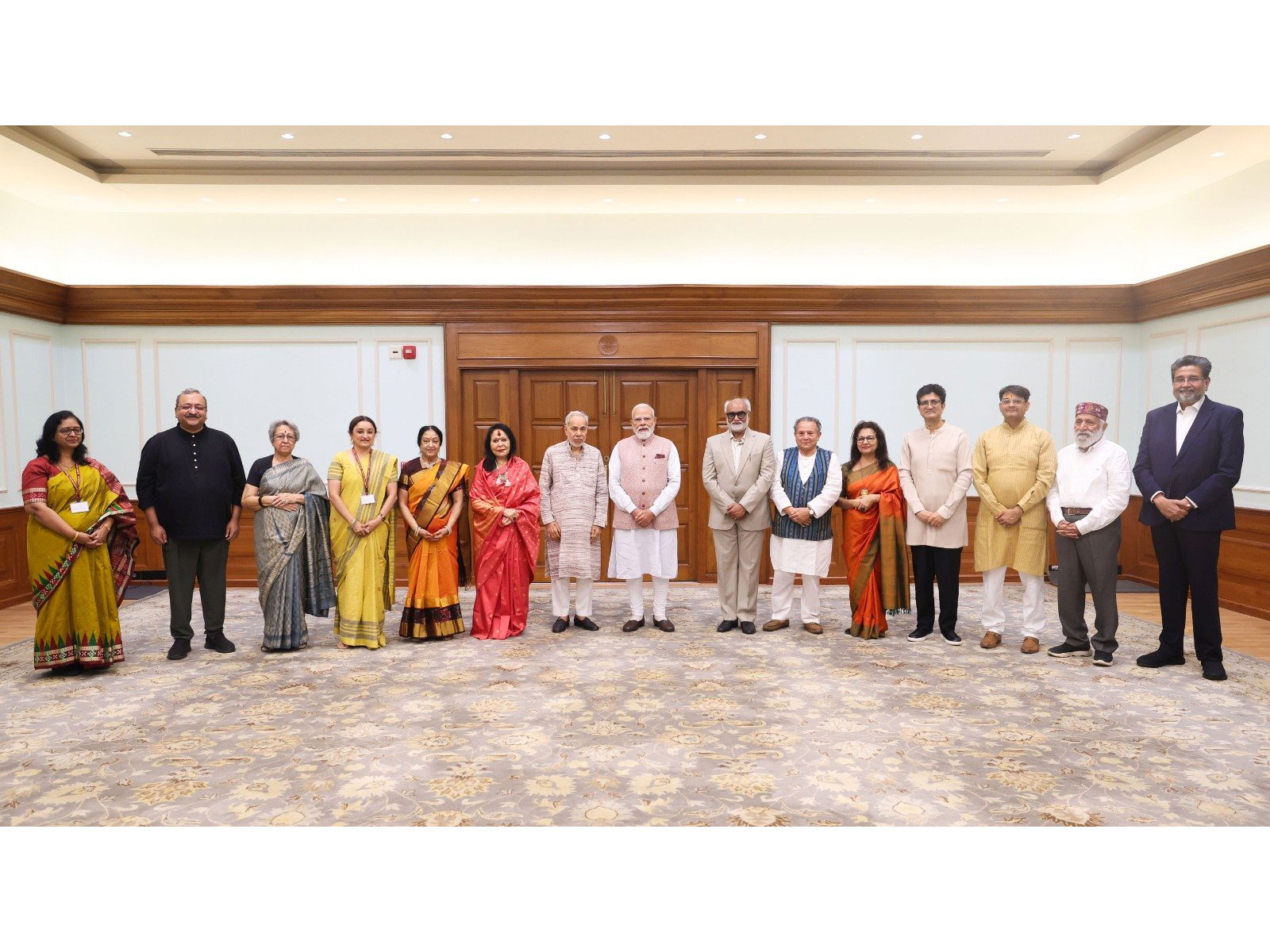 Prime Minister Narendra Modi meets IGNCA trustees (Photo/@narendramodi)