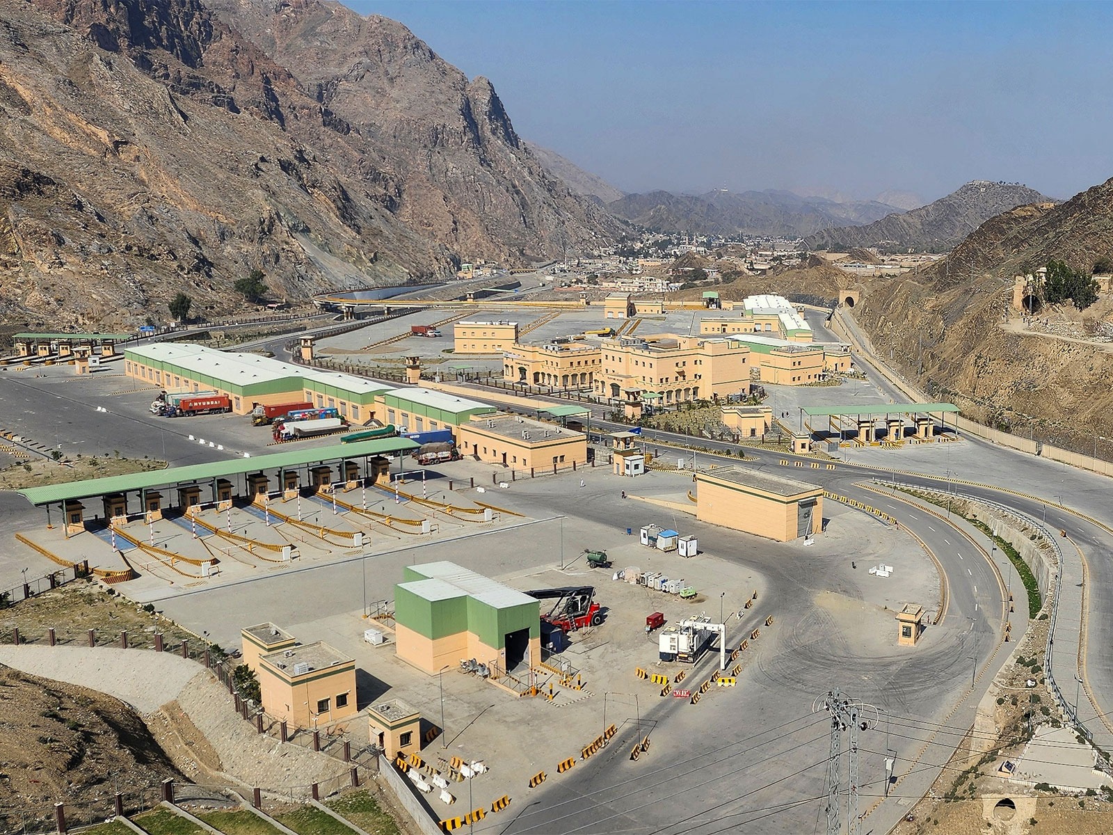Torkham border crossing between Pakistan and Afghanistan (Photo/Reuters)