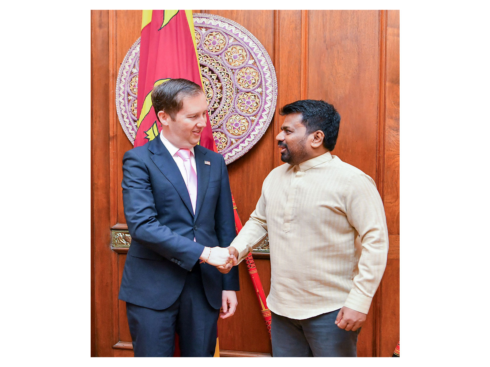 Sri Lankan President meets US envoy Gor in Colombo (Photo/X/@anuradisanayake)