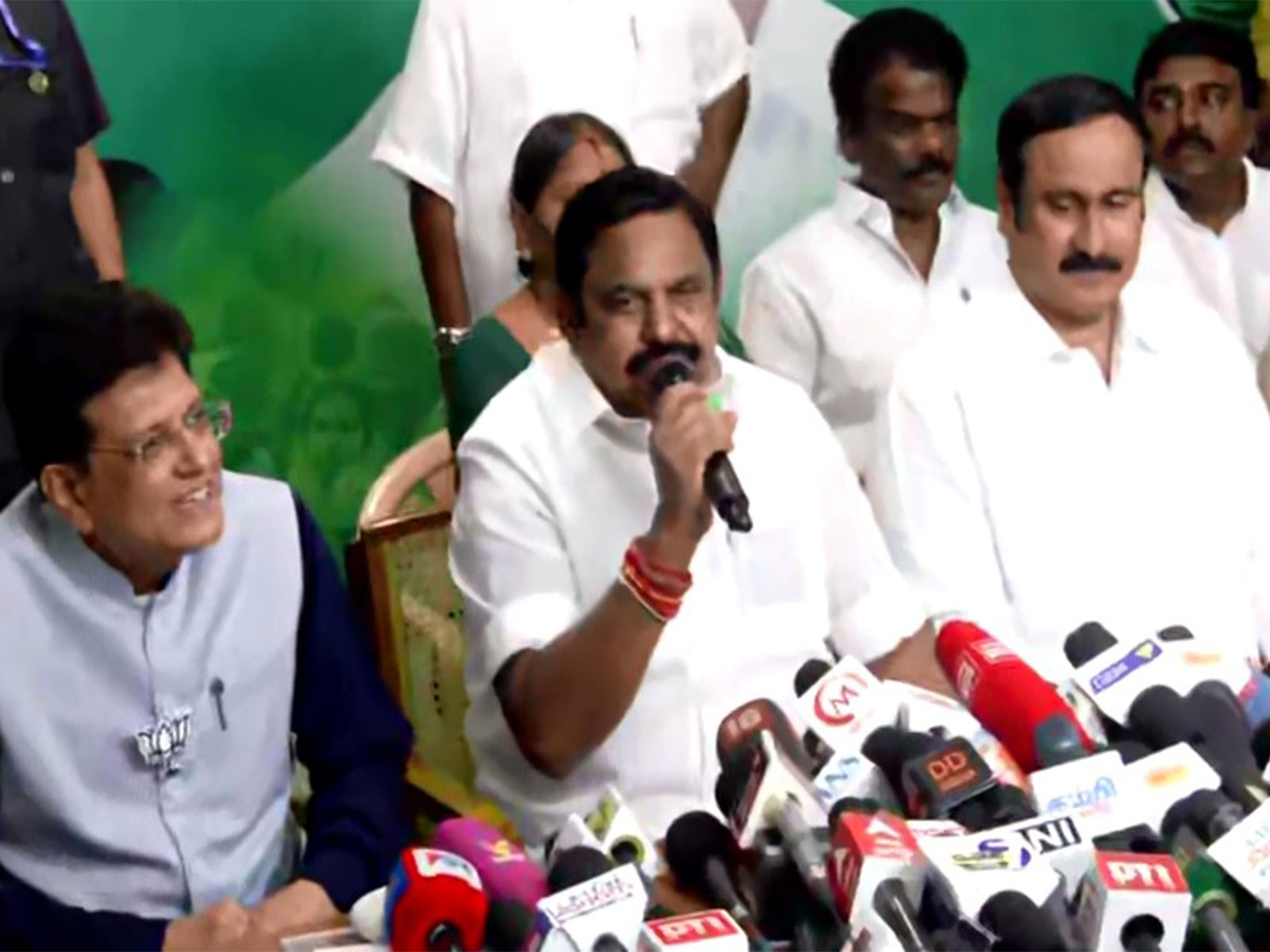 AIADMK General Secretary Edapaddi Palaniswami (C) during press conference with Union Minister Piyush Goyal (L) and PMK chief Anbumani Ramadoss (R) (Photo/ANI)