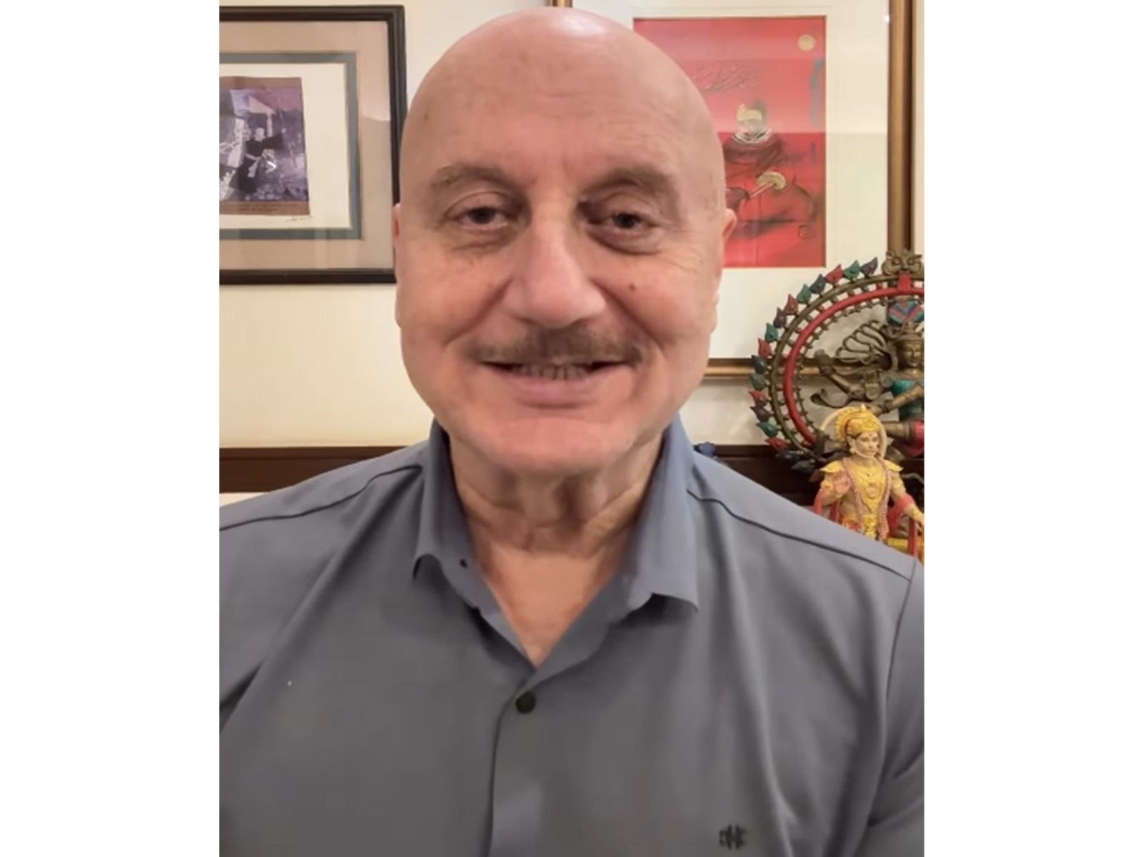 “I was raw, nervous, hopeful..And full of dreams”: Anupam Kher revisits Prithvi Theatre, recalls early days ahead of ‘Jaane Pehchaane Anjaane’