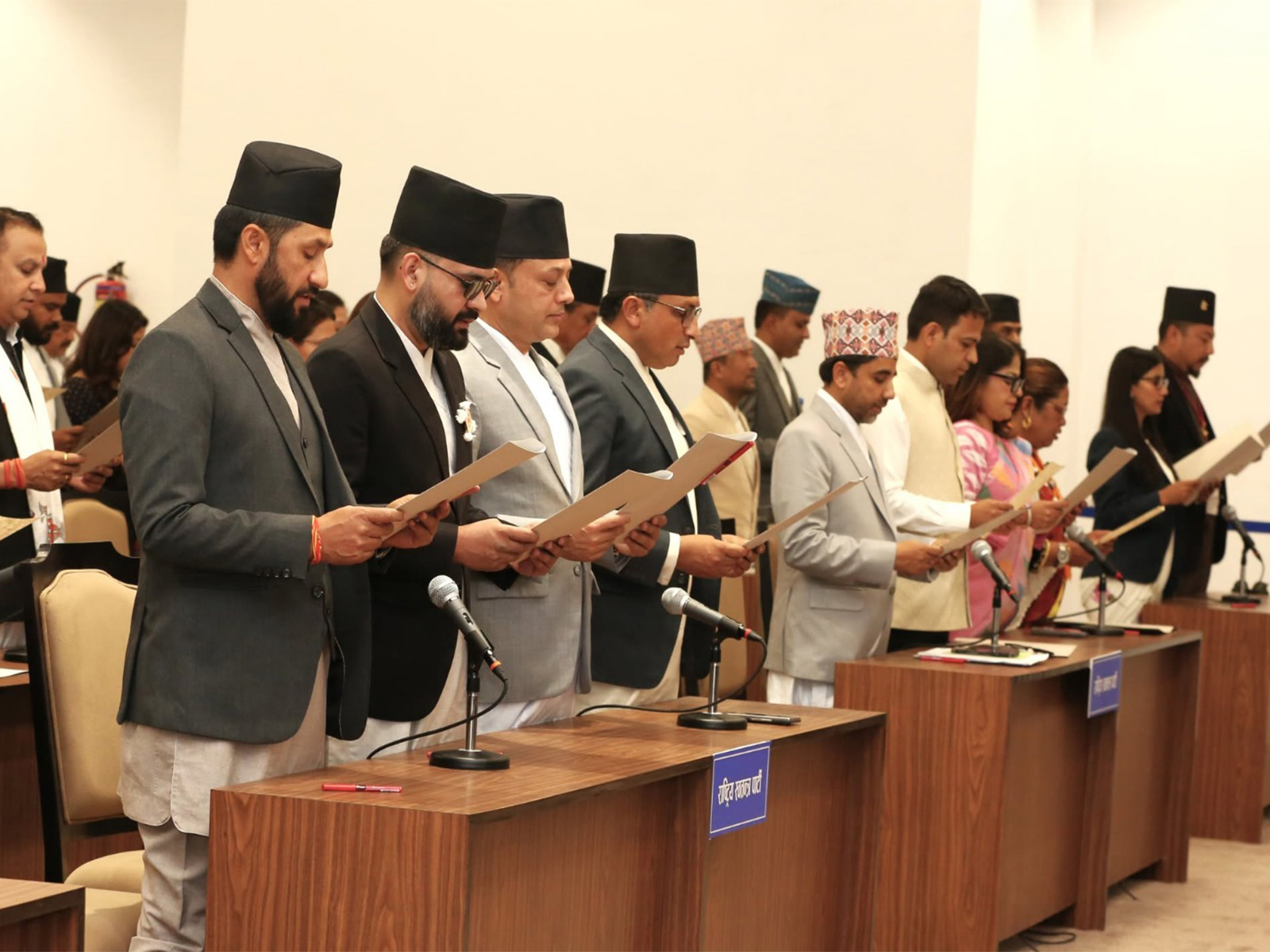 New MPs take oath at Nepal’s first Parliament session in Singha Durbar, Kathmandu. (Image Source: Parliament Secretariat, Nepal)
