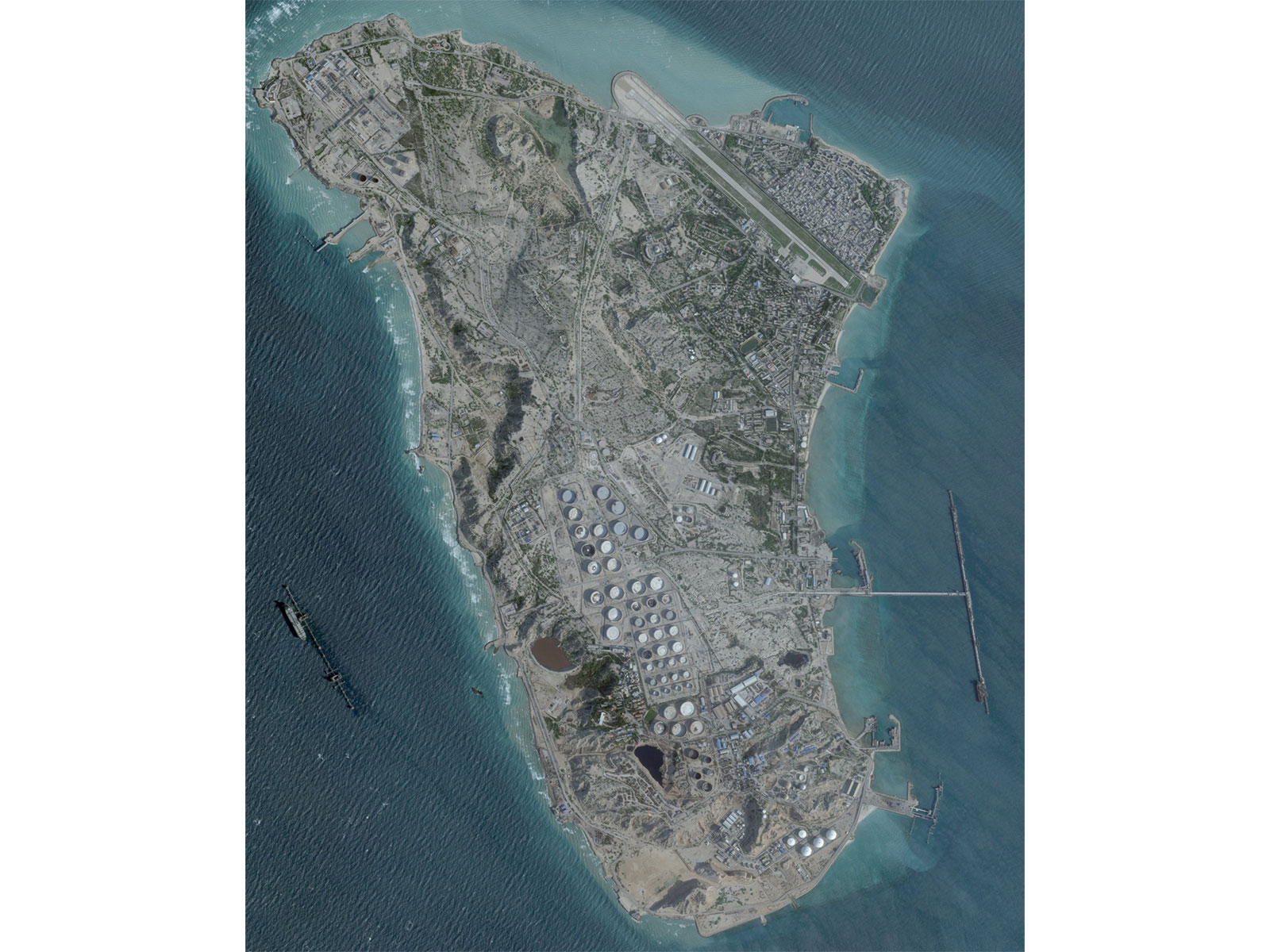 Kharg Island (Photo/Reuters) Kharg Island (Photo/Reuters)